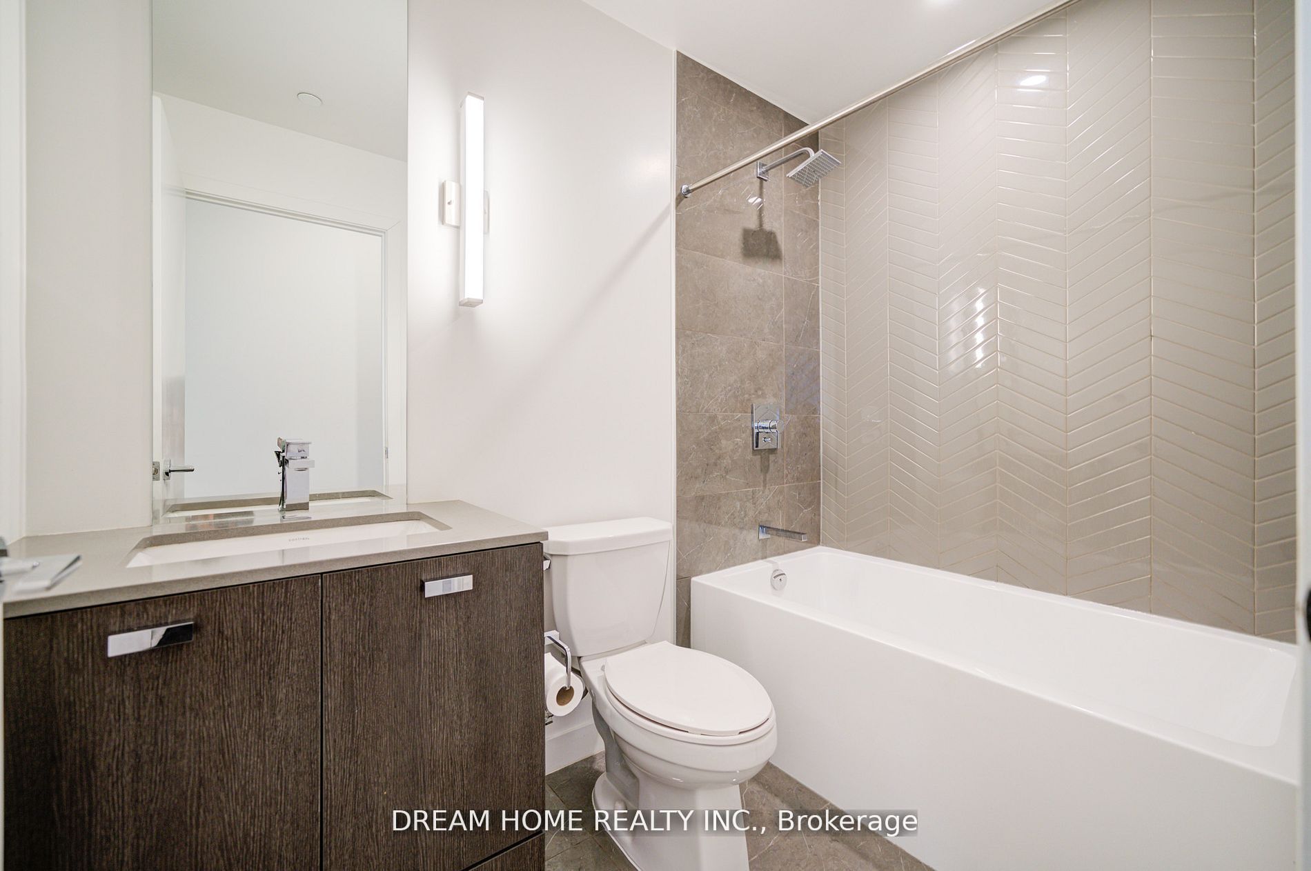 10 de boers Drive 1008, Toronto, ON M3J 0L6 photo 3