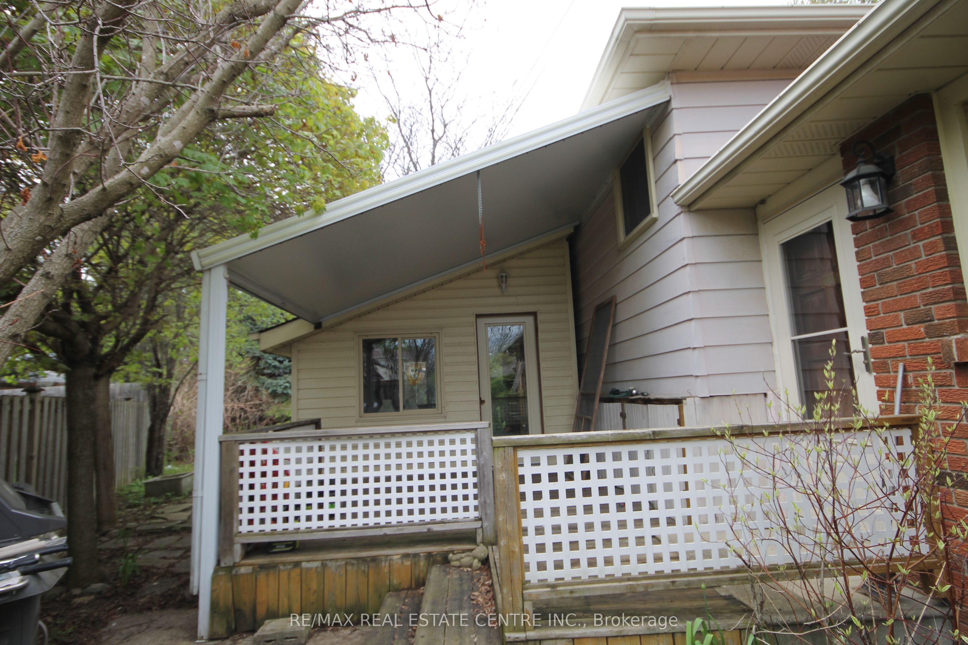 54 Moultrey Crescent, Halton Hills, ON L7G 4N5 photo 4