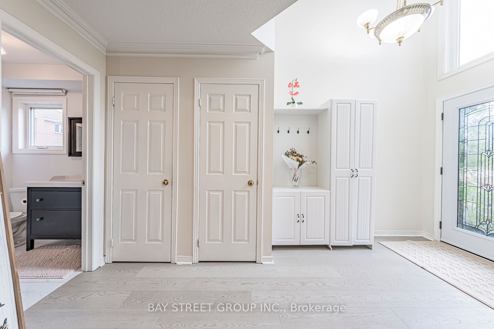 2524 Paula Court, Mississauga, ON L5K 2R5 photo 5
