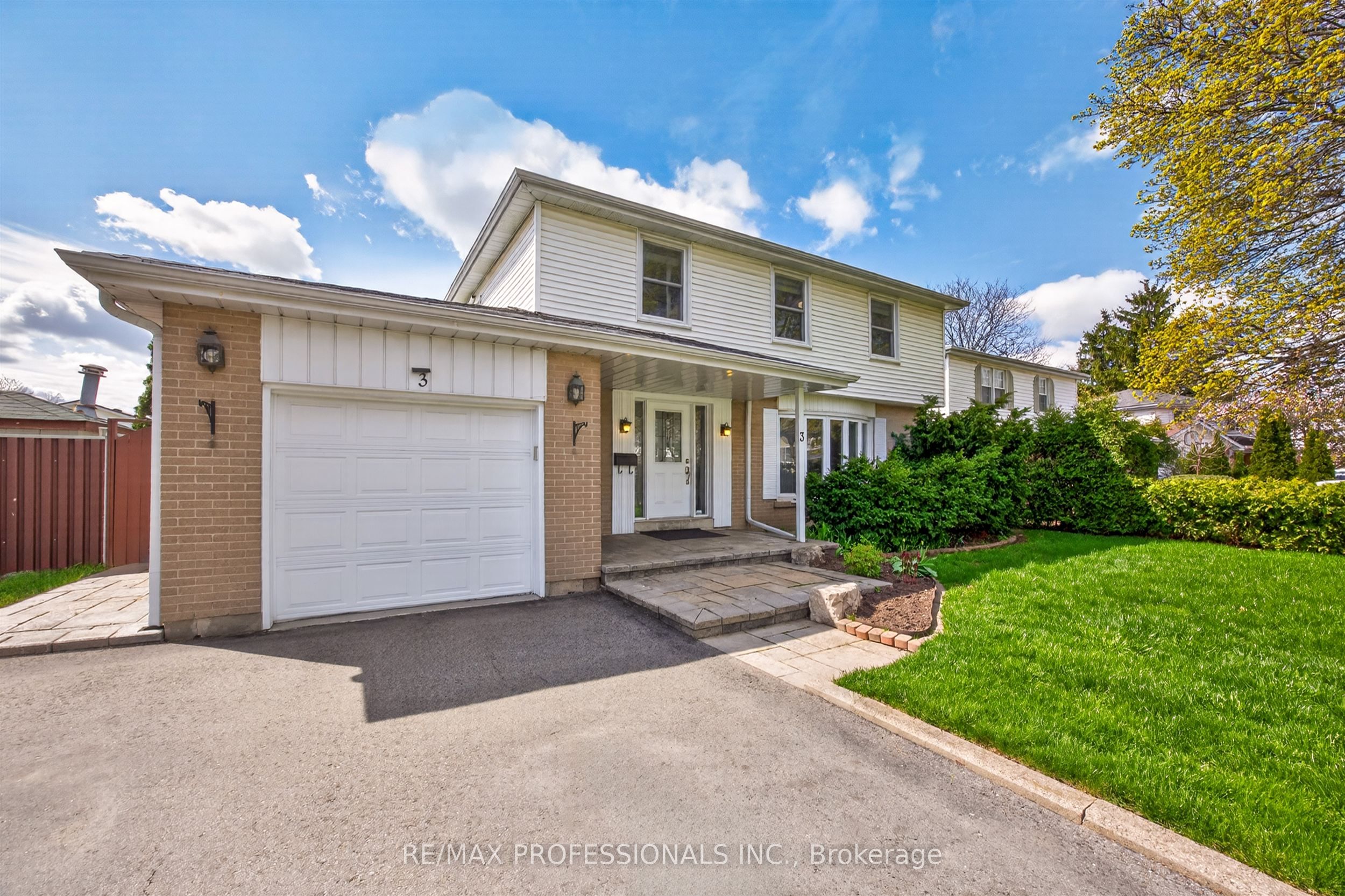 3 Caledon Court, Brampton, ON L6T 1Z6 photo 4
