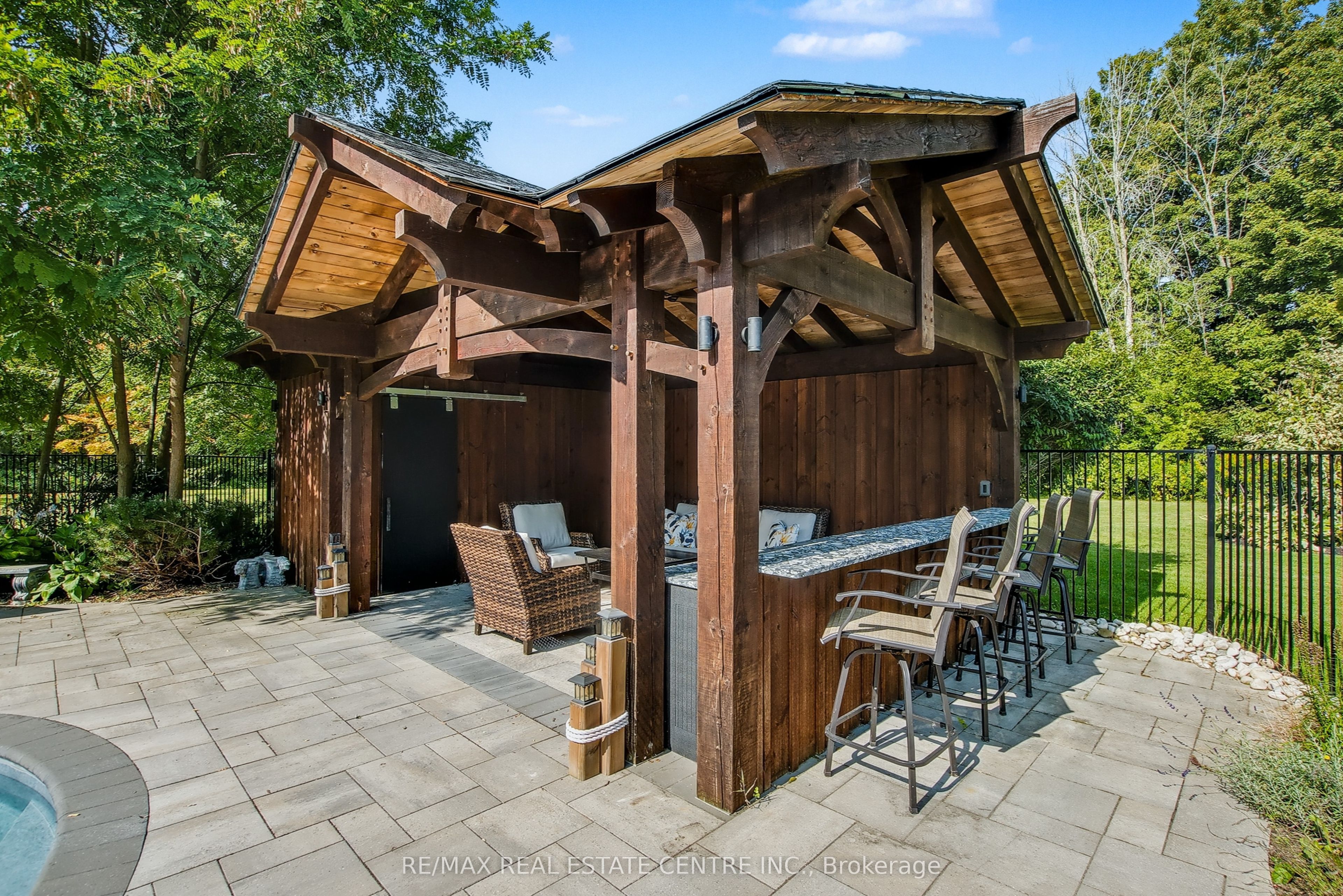 4220 Ennisclare Drive, Milton, ON N0B 2K0 photo 5