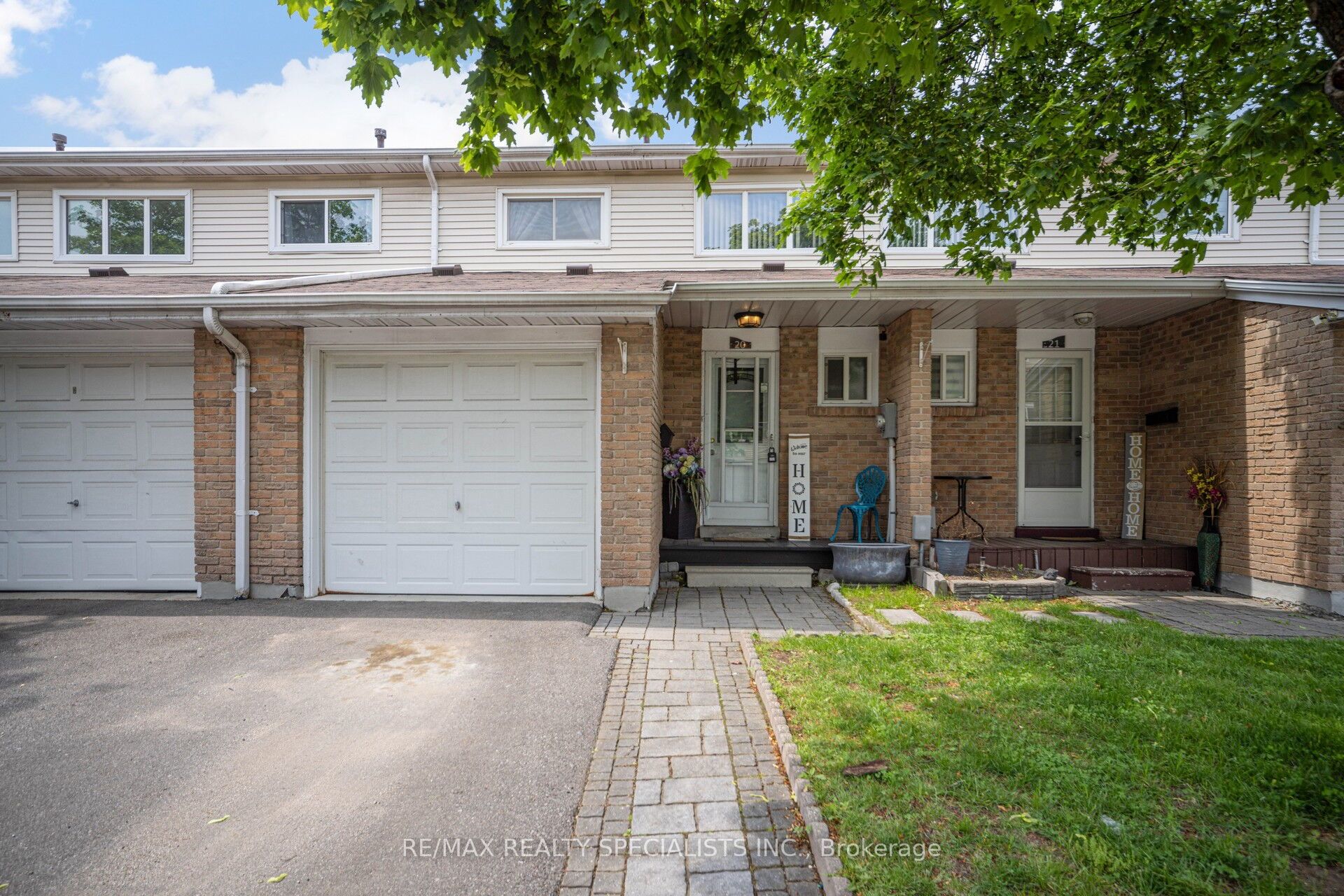 20 Enmount Drive, Brampton, ON L6T 4C8