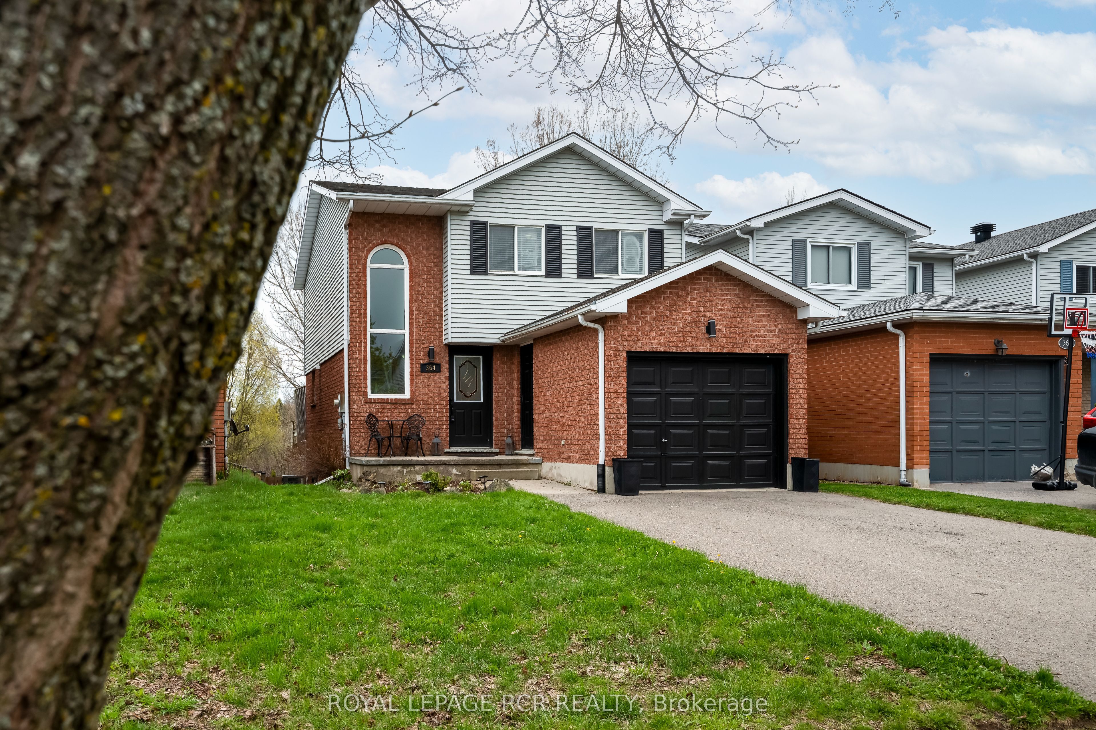 364 Adams Court, Orangeville, ON L9W 4M2 photo 2