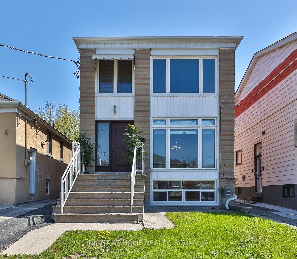 65 Branstone Road, Toronto, ON M6E 4E3 photo 2