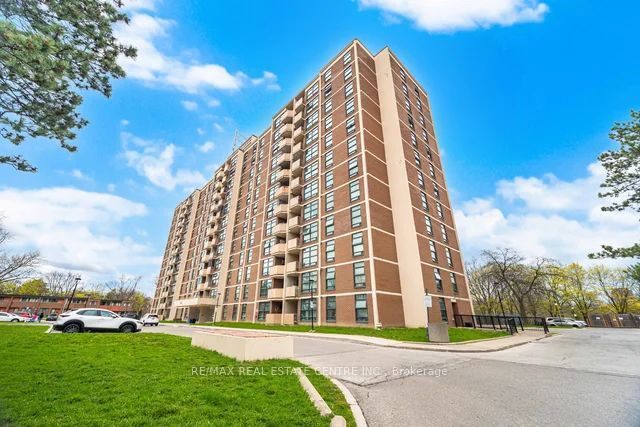 345 Driftwood Avenue 1009, Toronto, ON M3N 2P4