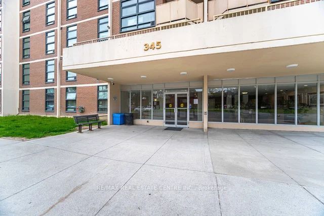345 Driftwood Avenue 1009, Toronto, ON M3N 2P4 photo 3