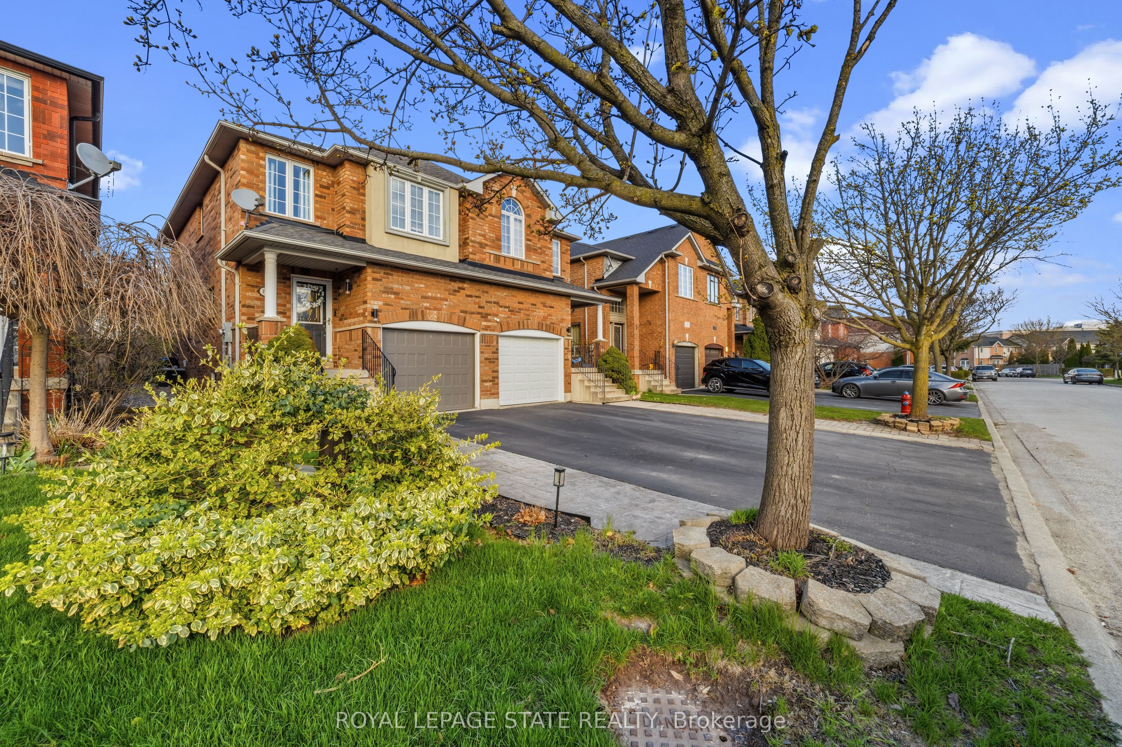 1795 Creek Way, Burlington, ON L7L 6R1 photo 2