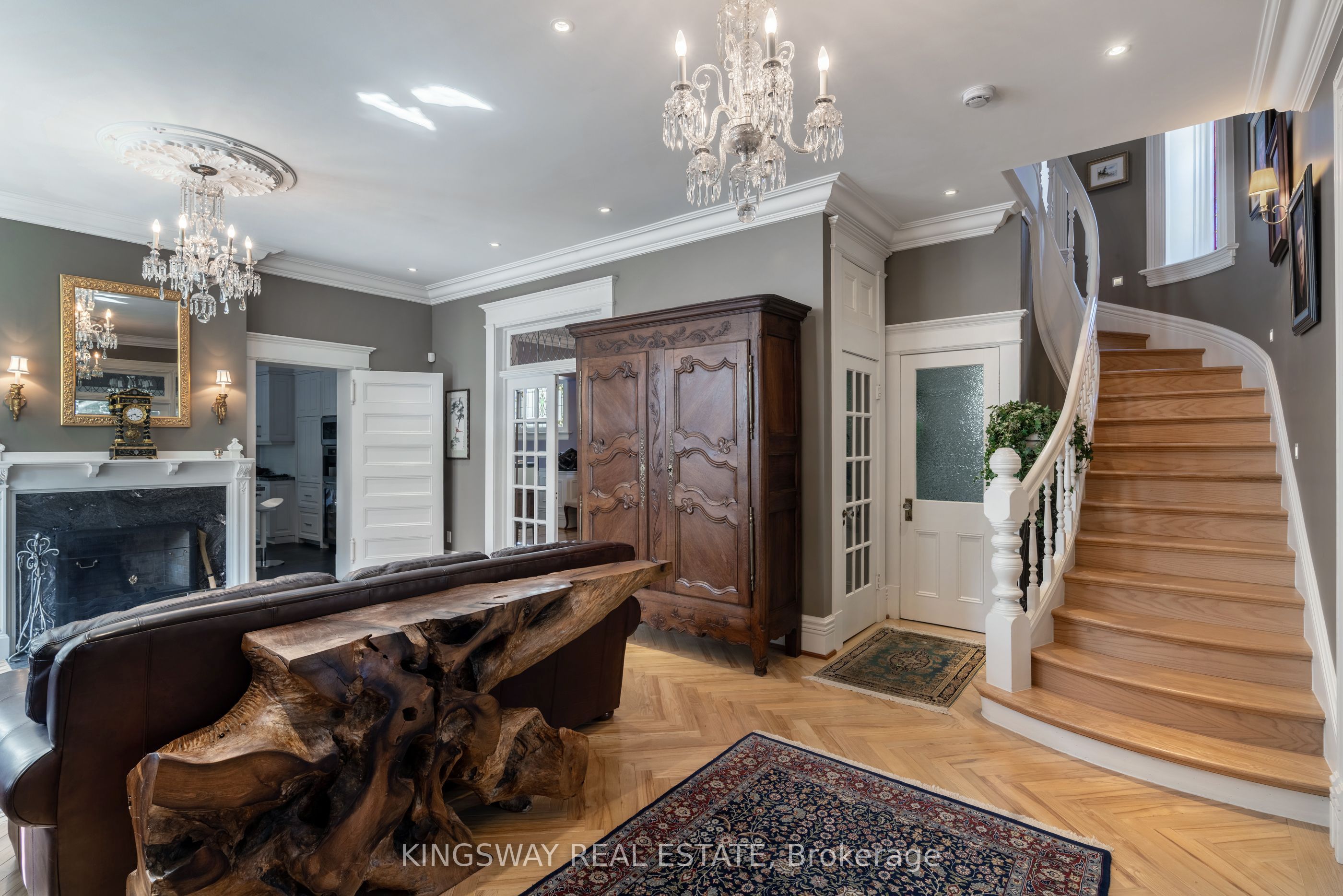 166 High Park Avenue, Toronto, ON M6P 2S4 photo 3