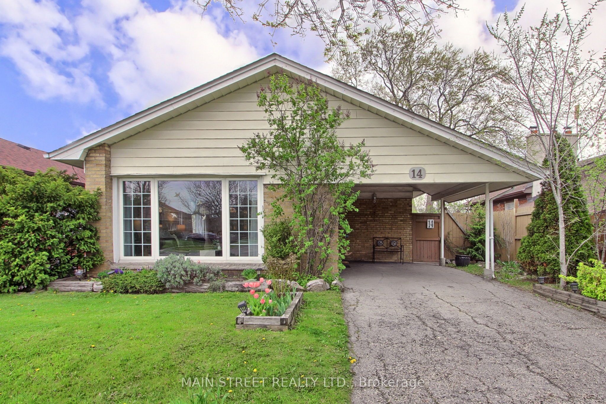 14 Westhampton Drive, Toronto, ON M9R 1X6