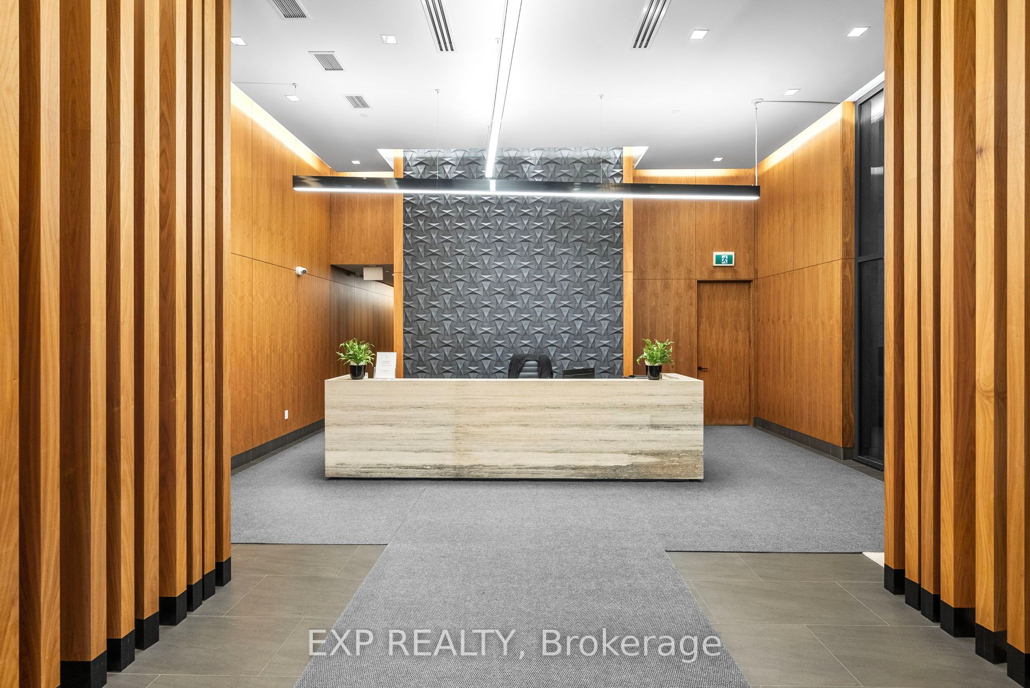 8 Ann Street 1201, Mississauga, ON L5G 0C1