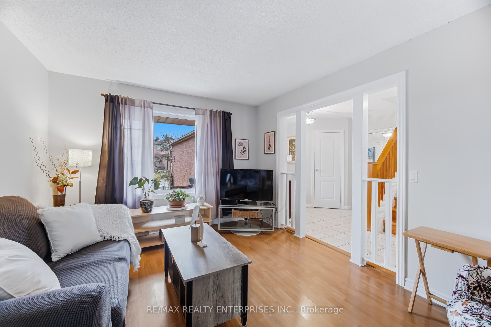 54 Niagara Place, Brampton, ON L6S 4Y8 photo 4