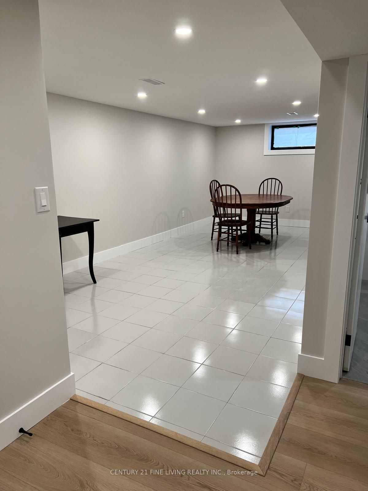 26 JARDINE Place, Toronto, ON M9R 2B9 photo 3