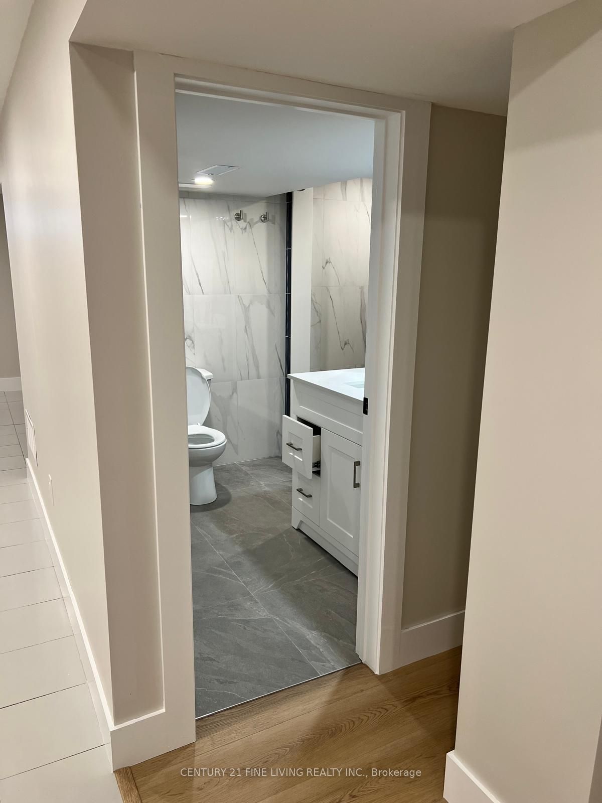 26 JARDINE Place, Toronto, ON M9R 2B9 photo 4