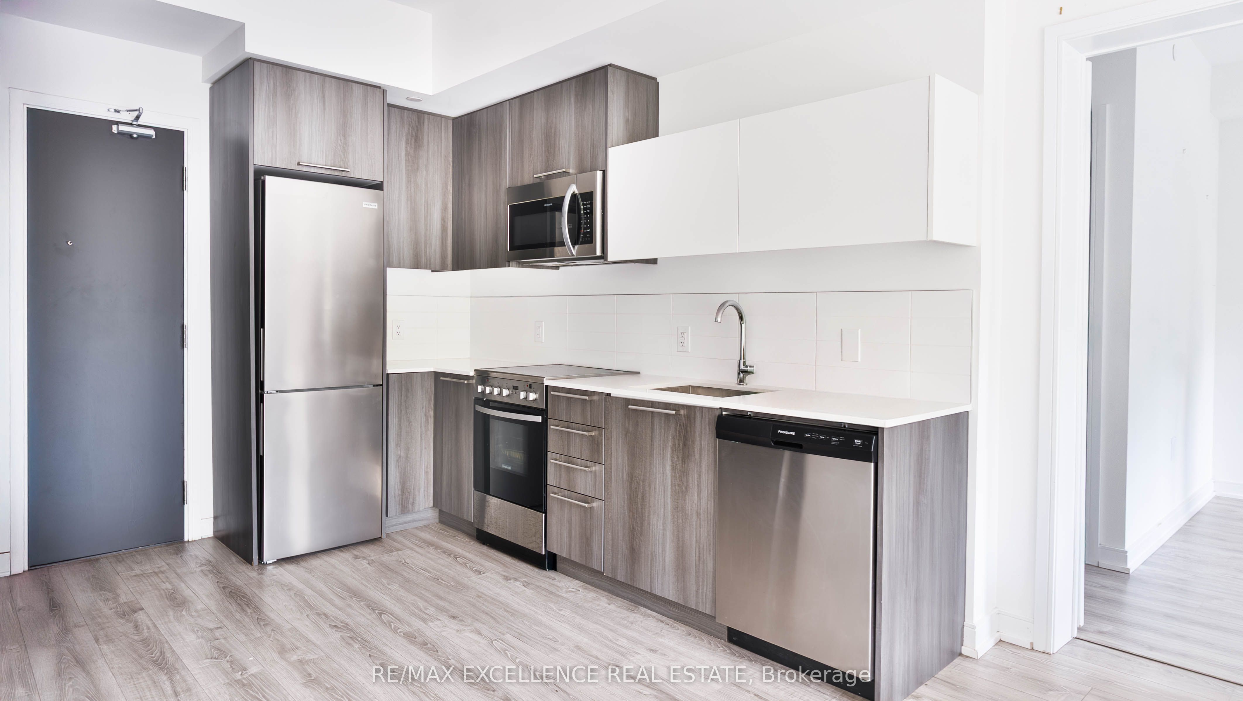25 Neighbourhood Lane 507, Toronto, ON M8Y 0C4 photo 3