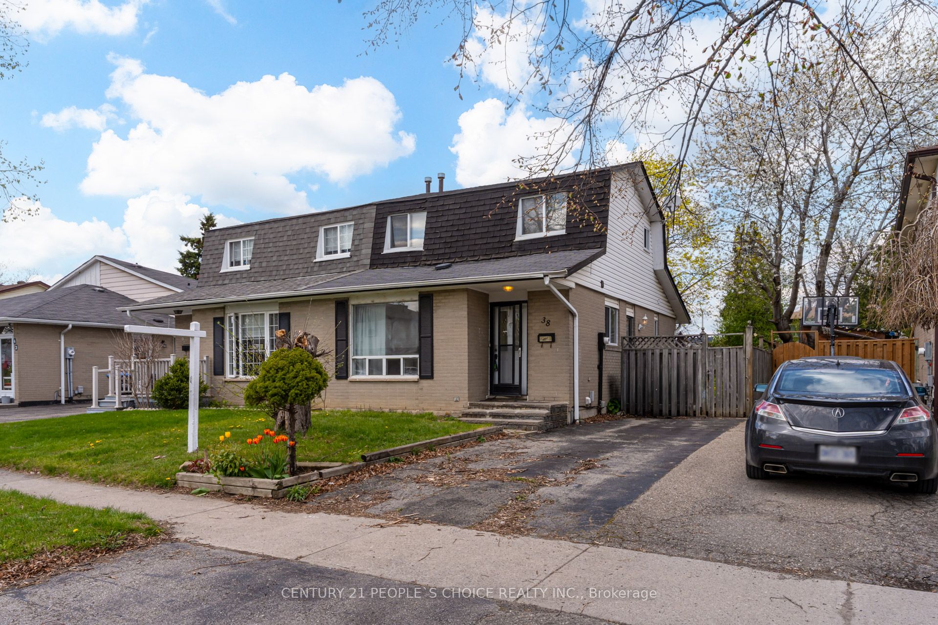 38 Tindale Road, Brampton, ON L6V 2G9 photo 3