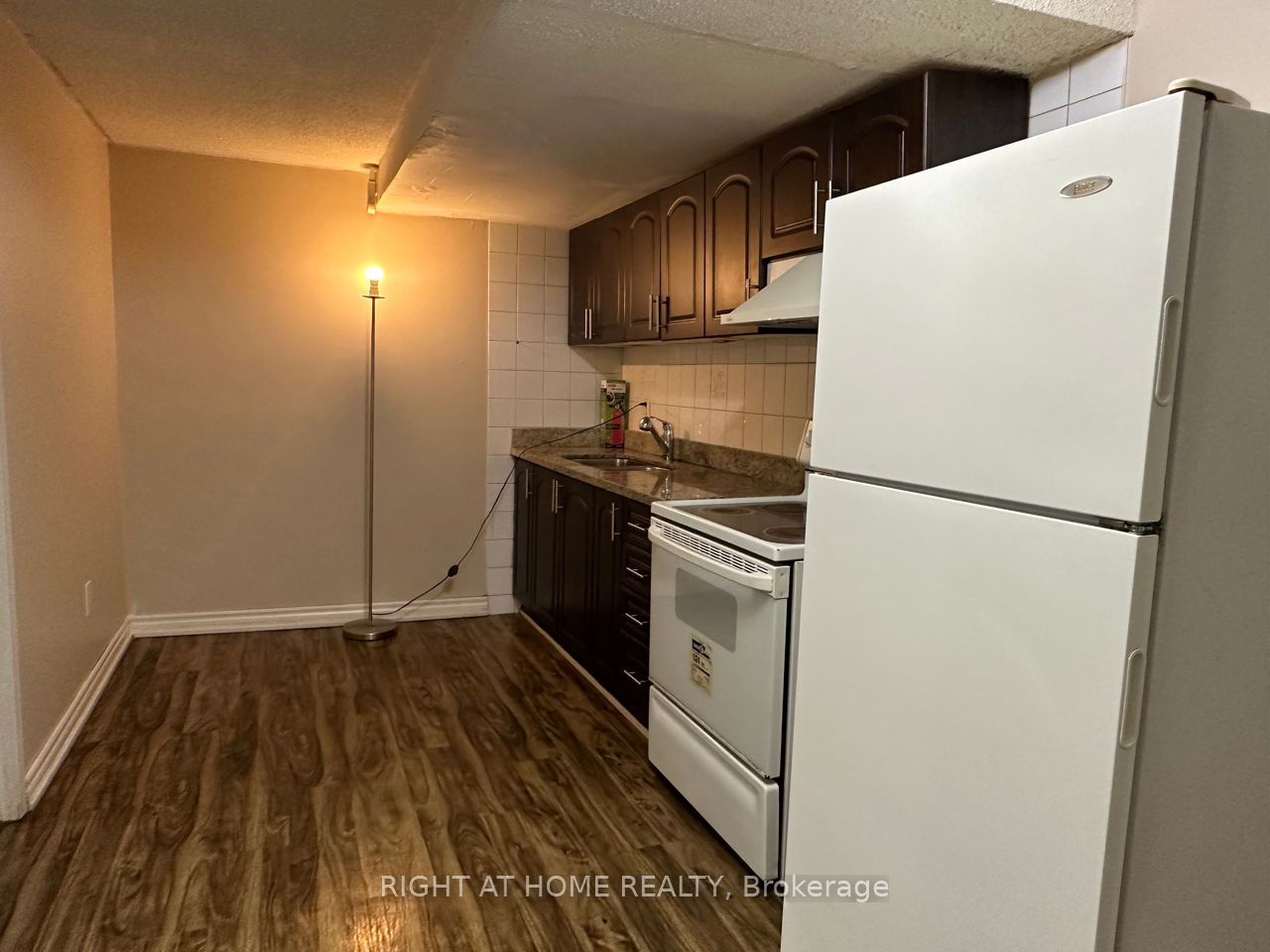 4092 Midhurst Lane, Mississauga, ON L4Z 1C7 photo 5