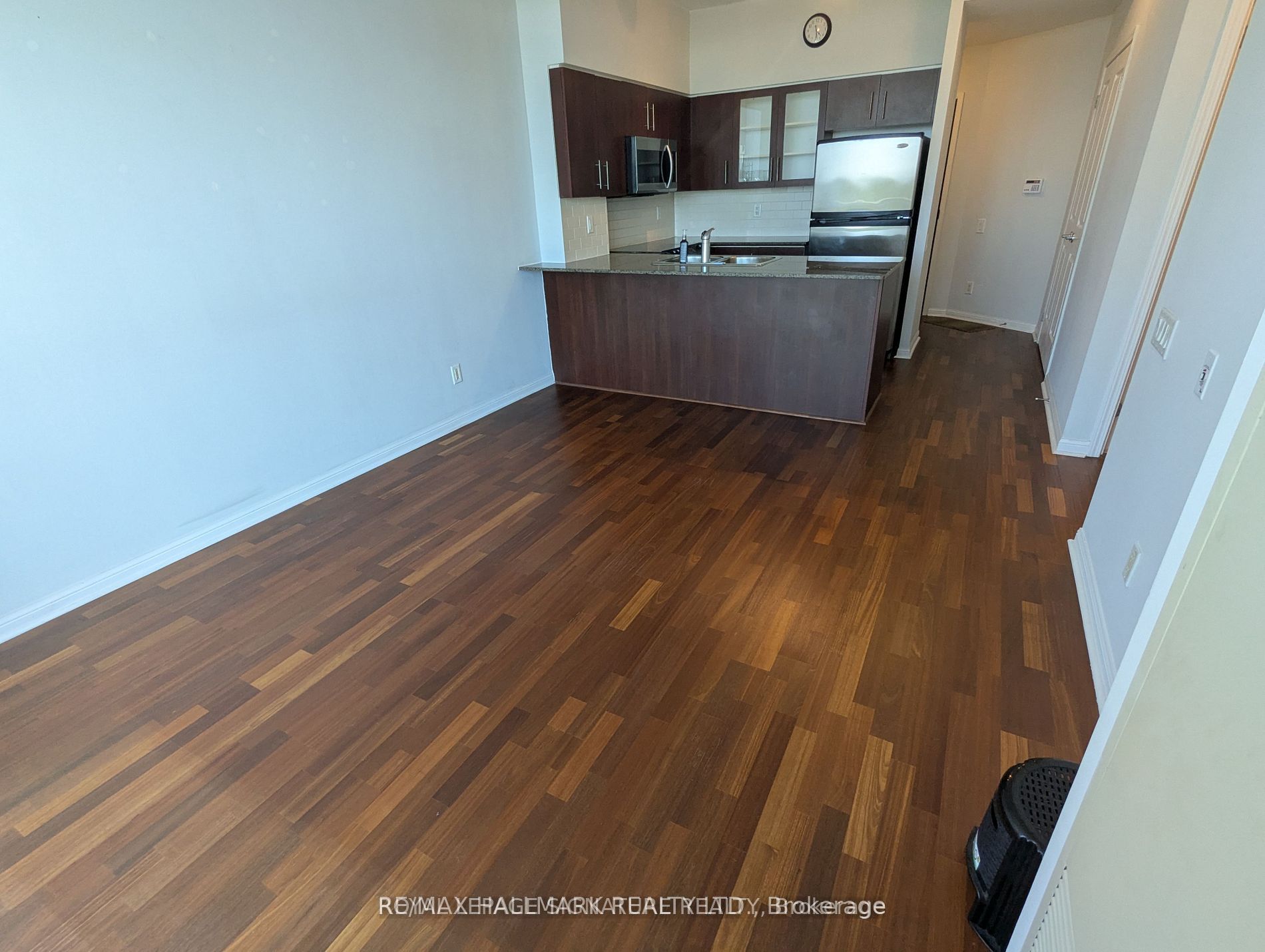 15 Windermere Avenue 1803, Toronto, ON M6S 5A2 photo 5