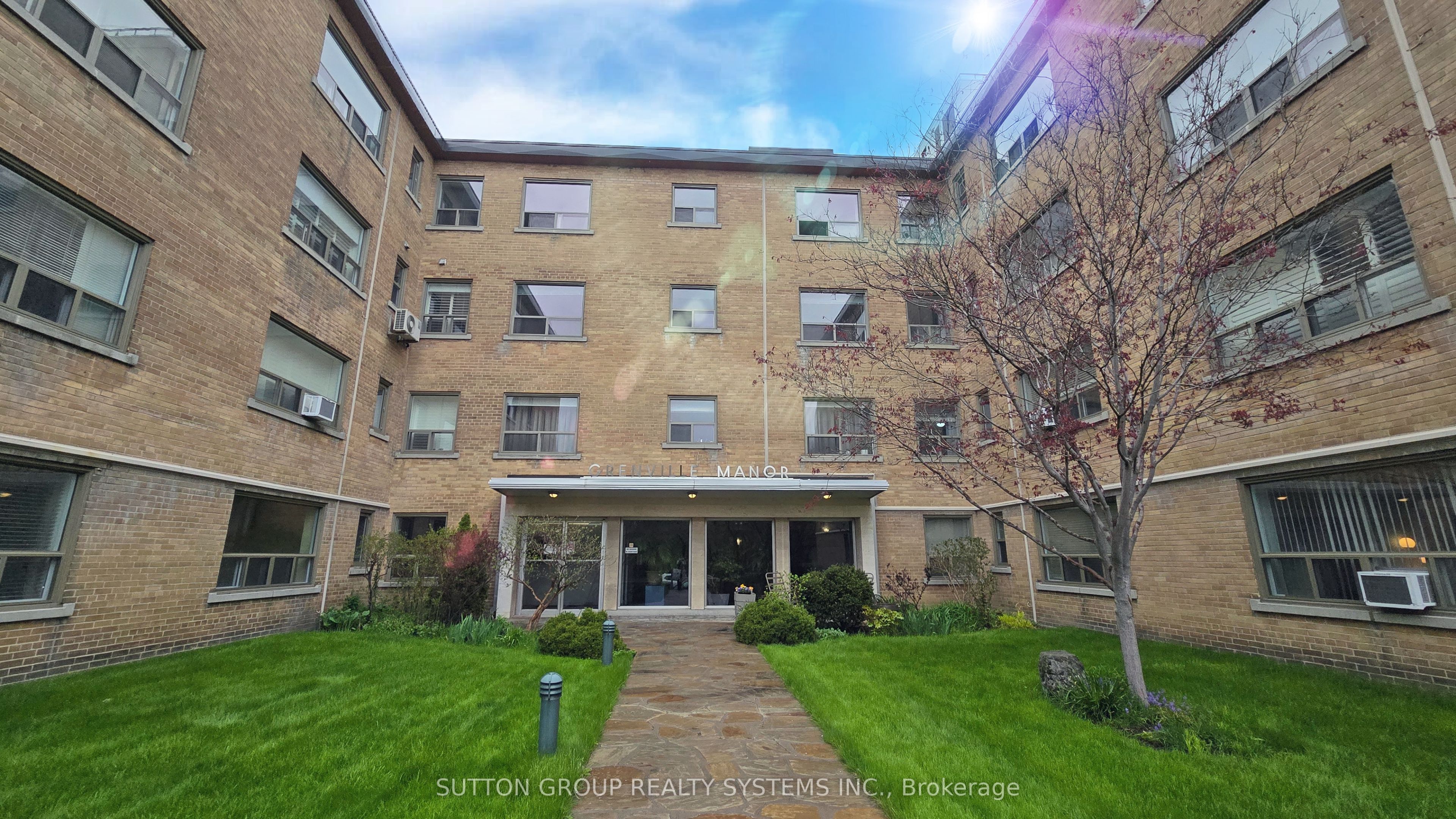 2000 Bloor Street W 315, Toronto, ON M6P 3L2 photo 2