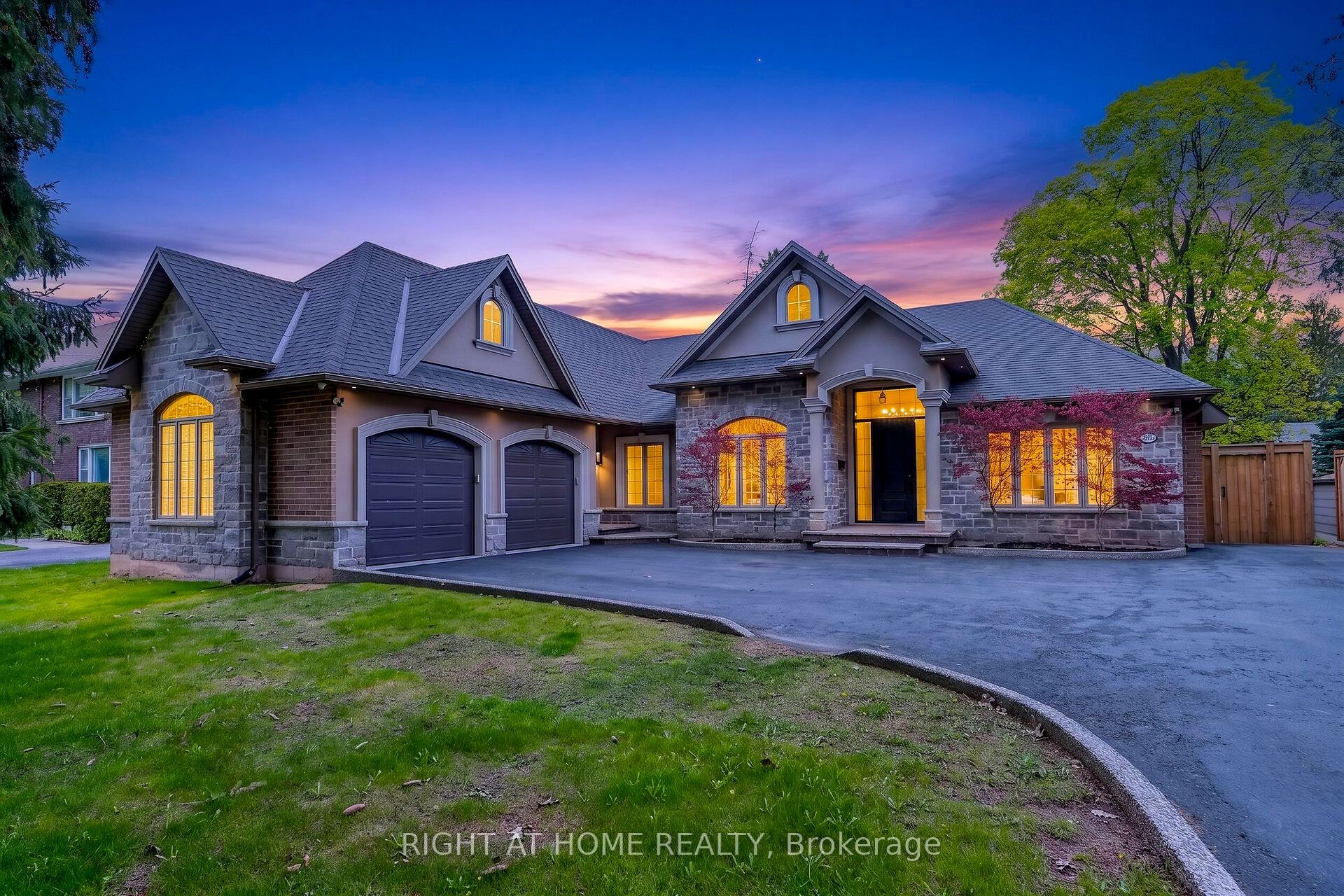 775 King Road, Burlington, ON L7T 3K7