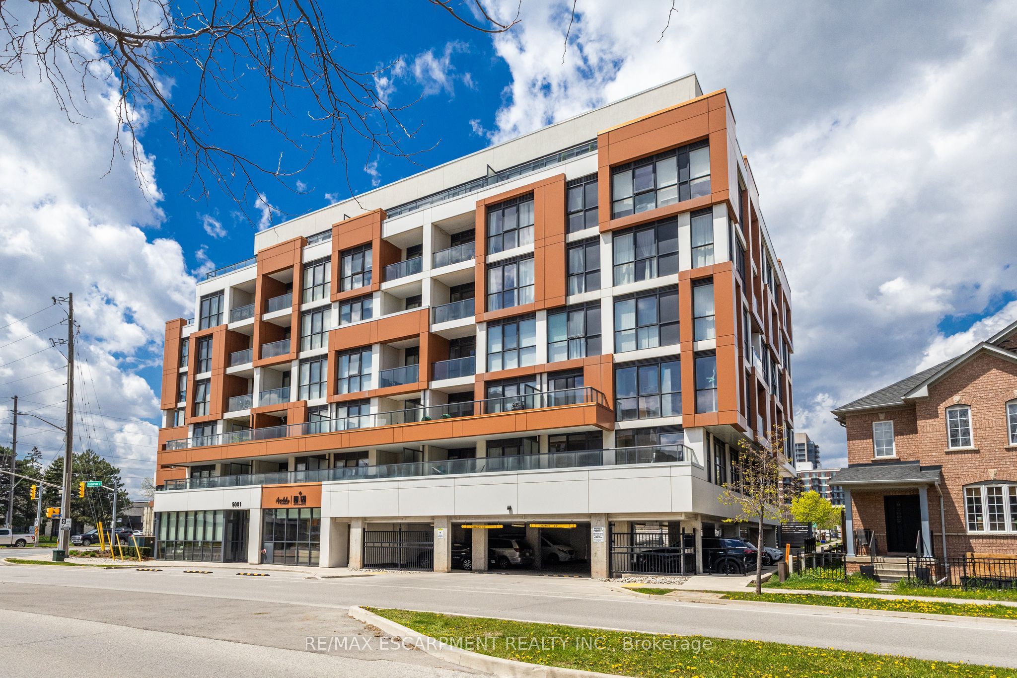 5001 Corporate Drive 204, Burlington, ON L7L 0H5