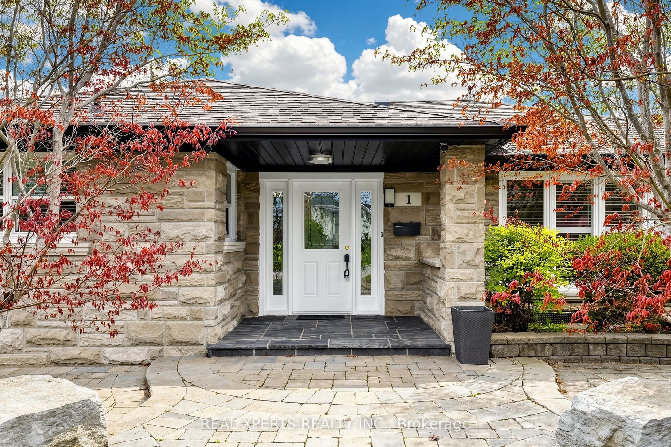 103 AURA LEA Boulevard, Toronto, ON M9M 1K4