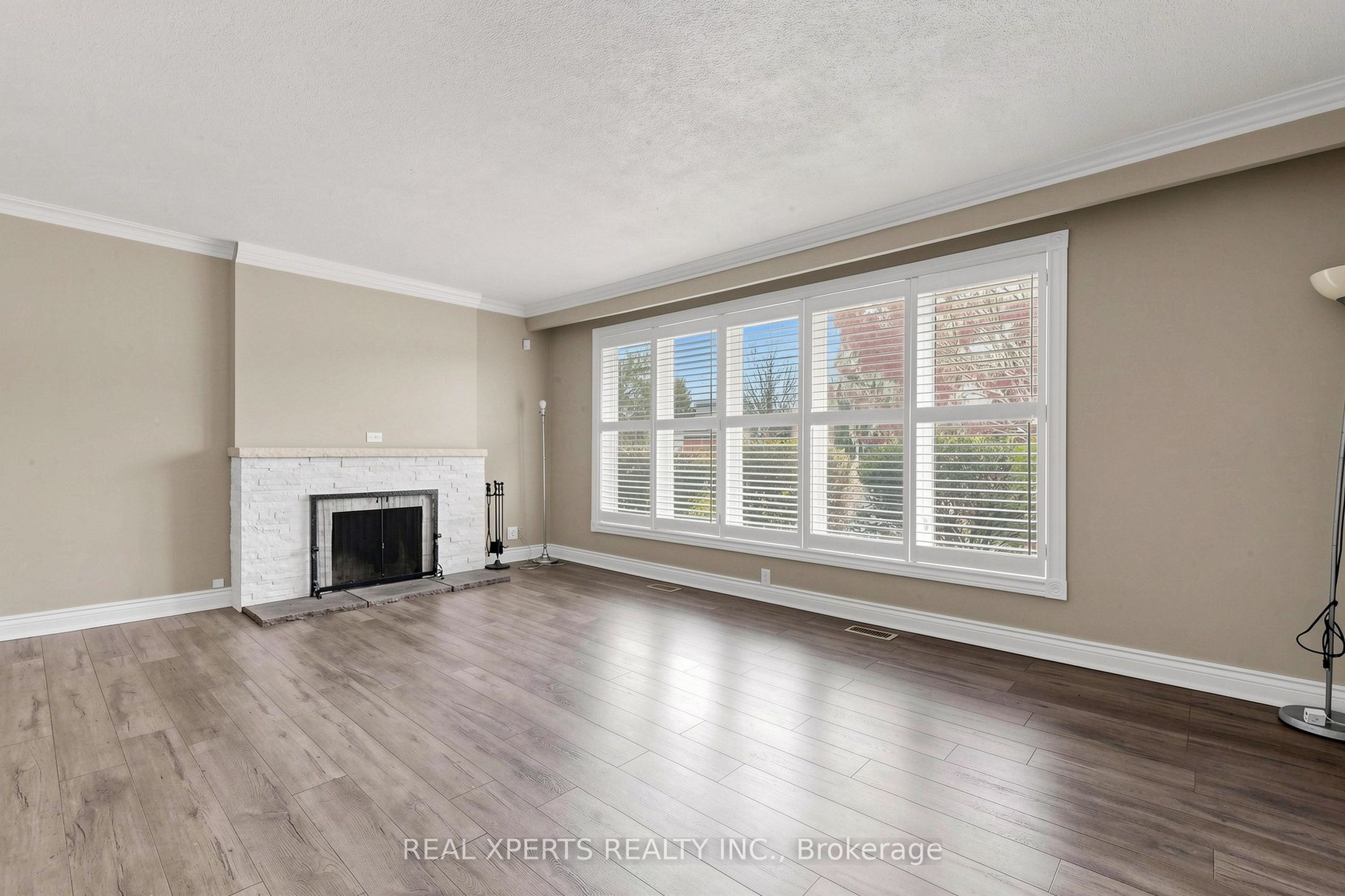 103 AURA LEA Boulevard, Toronto, ON M9M 1K4 photo 3