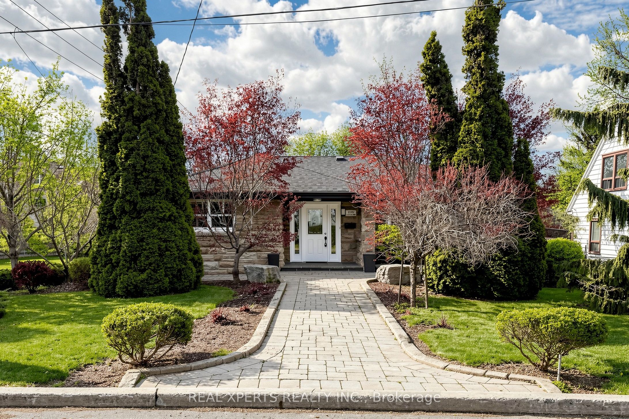 103 AURA LEA Boulevard, Toronto, ON M9M 1K4 photo 4