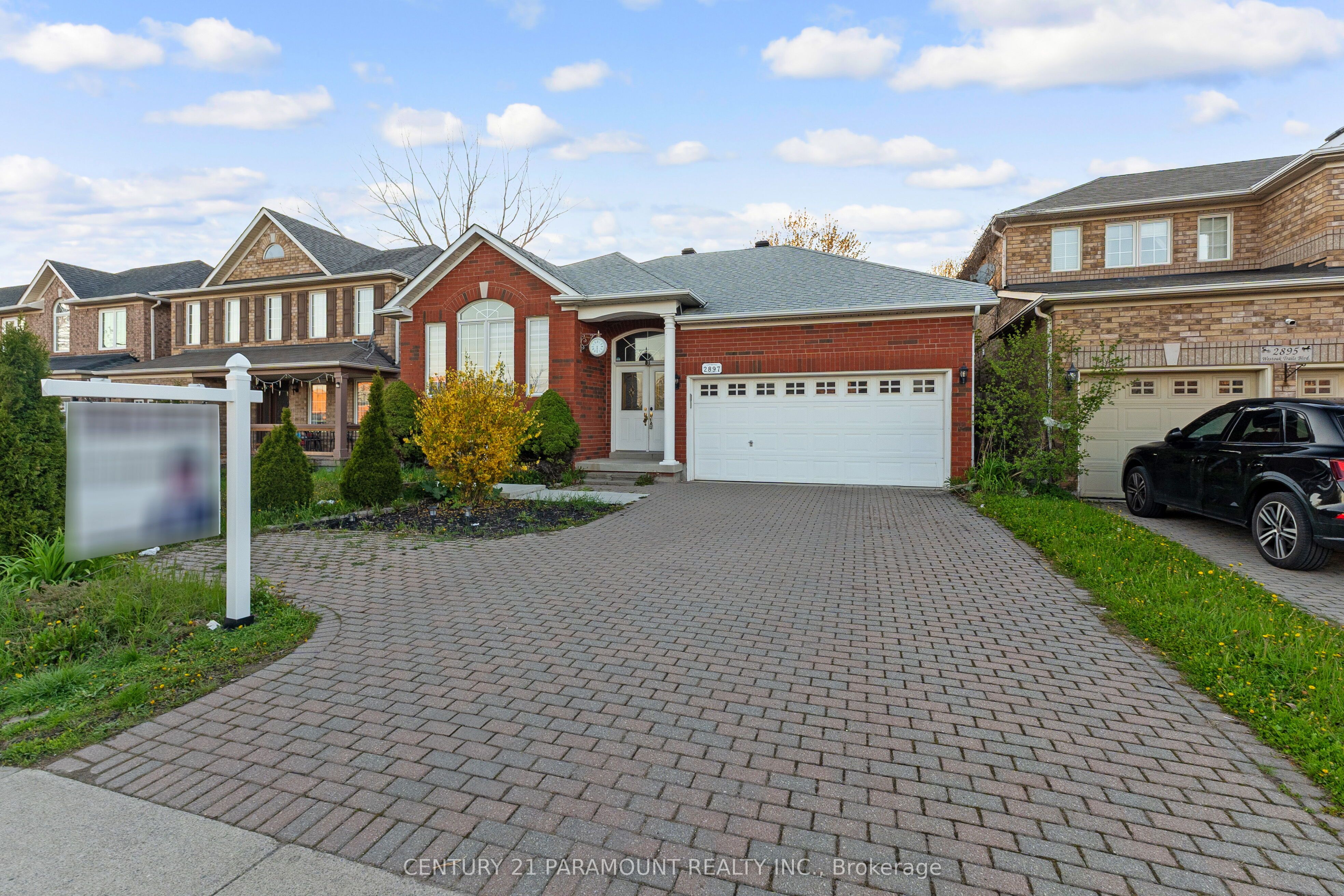 2897 Westoak Trails Boulevard, Oakville, ON L6M 4V2 photo 2