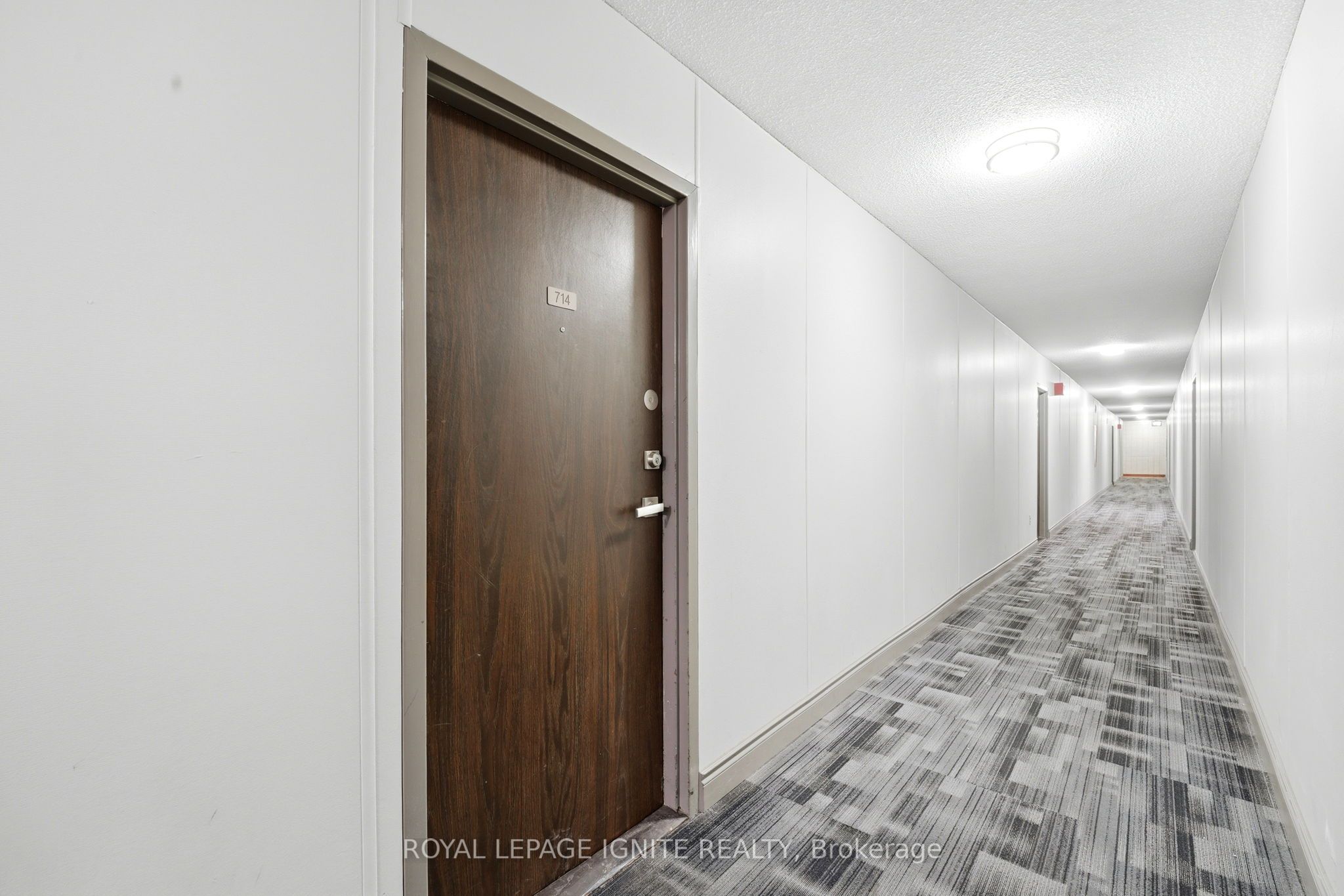 370 Dixon Road 714, Toronto, ON M9R 1T2 photo 3