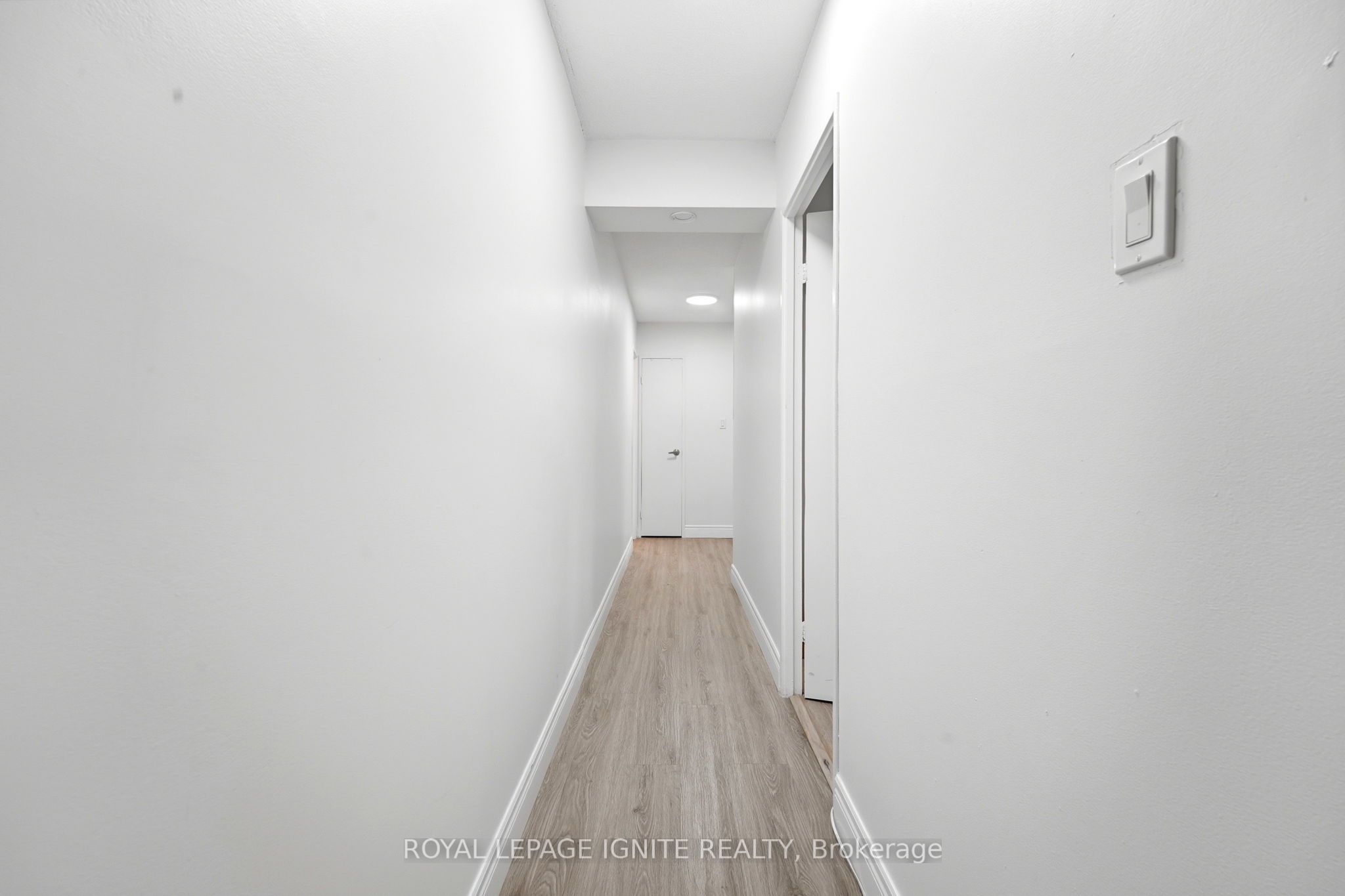 370 Dixon Road 714, Toronto, ON M9R 1T2 photo 4