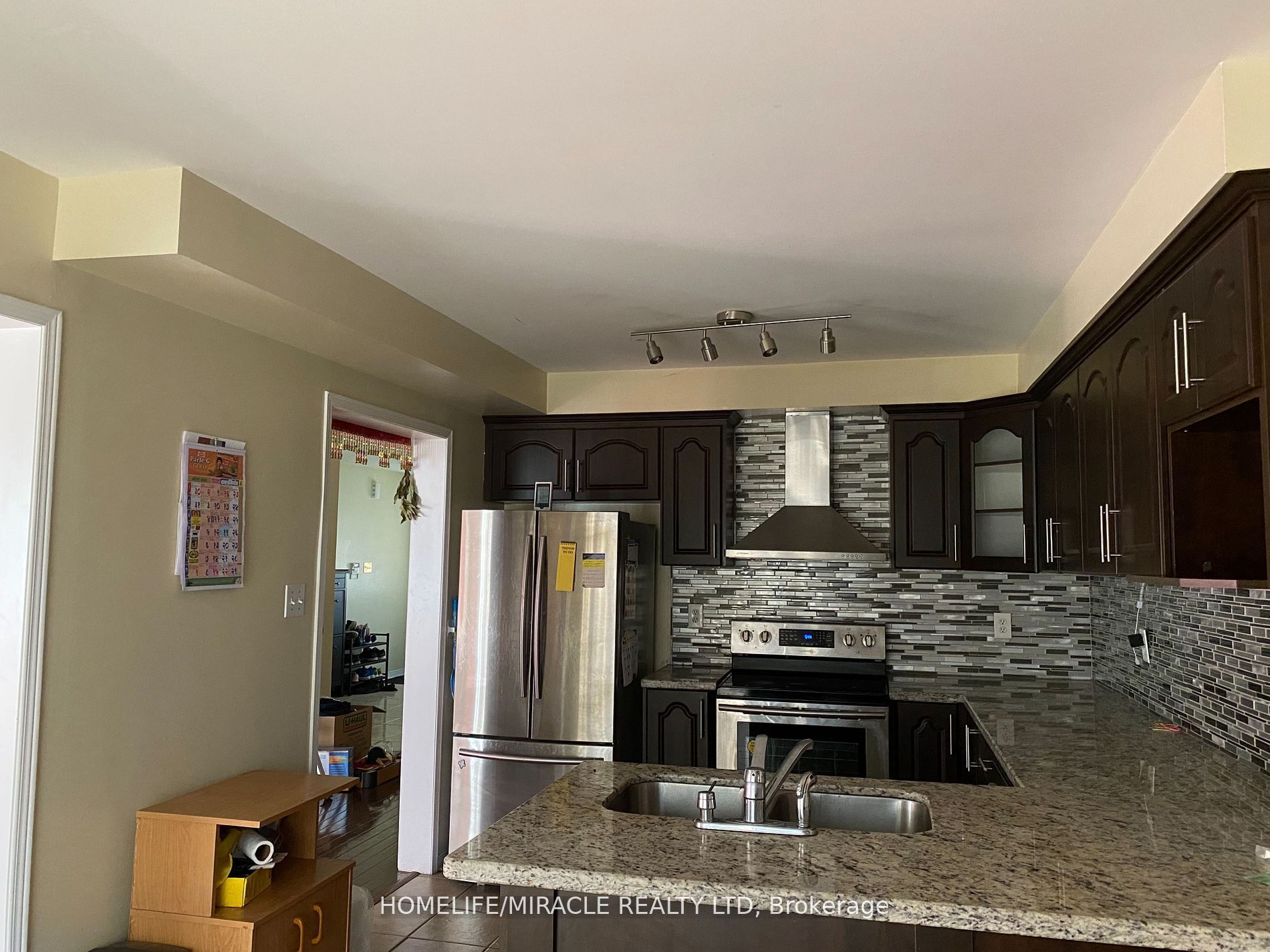 7419 Magistrate Terrace, Mississauga, ON L5W 1K9 photo 4