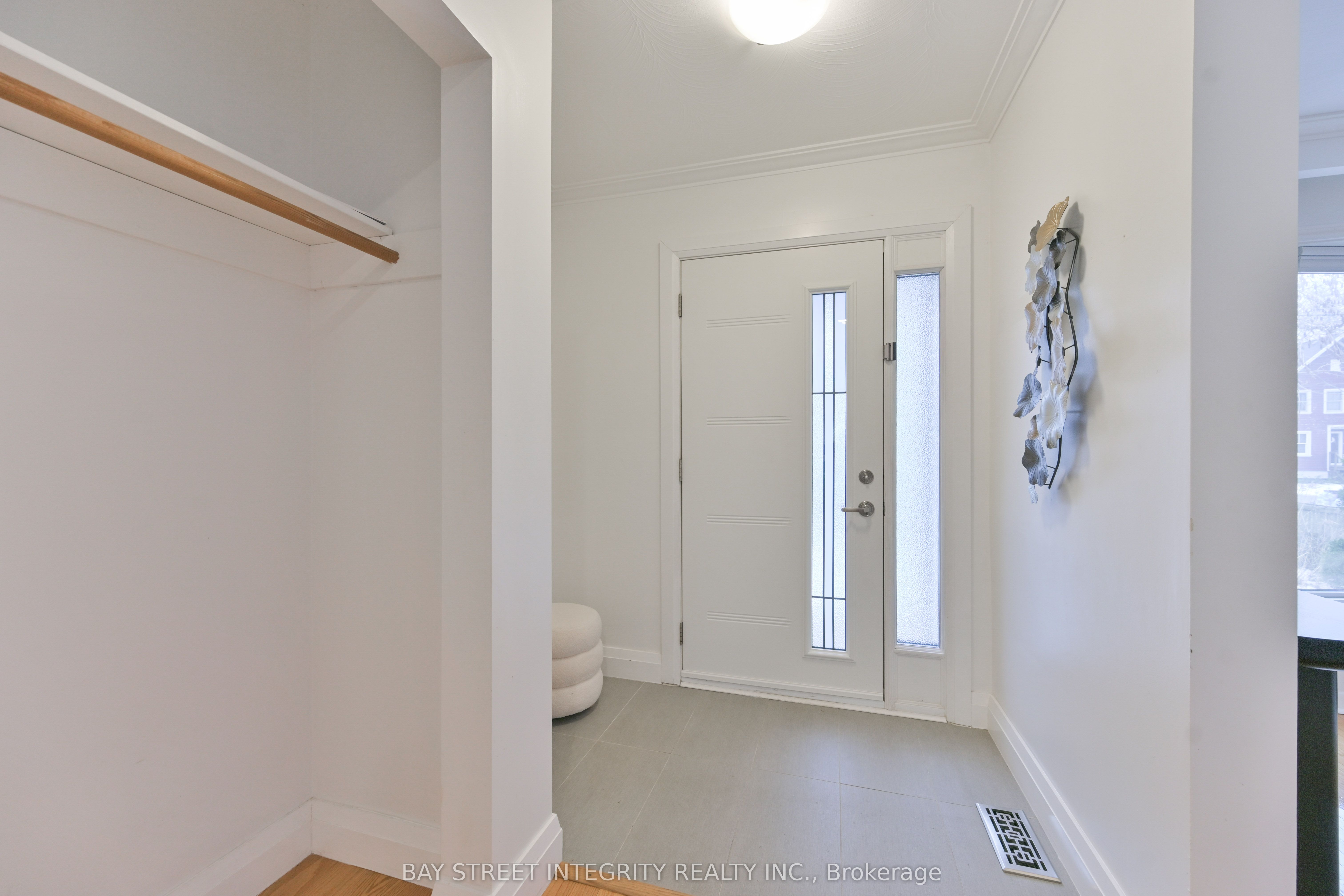 391 Maple Avenue, Oakville, ON L6J 2J1 photo 3