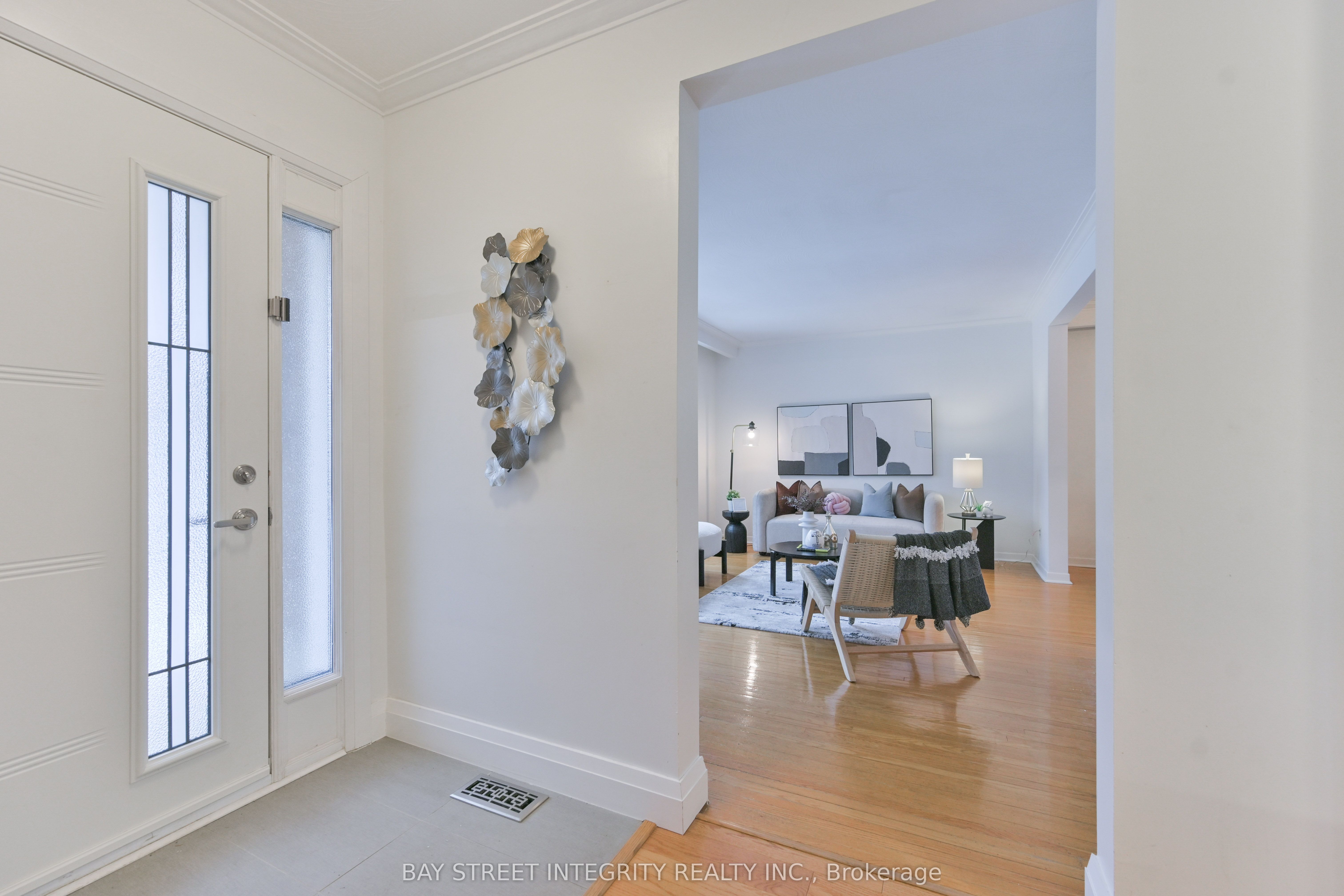 391 Maple Avenue, Oakville, ON L6J 2J1 photo 4