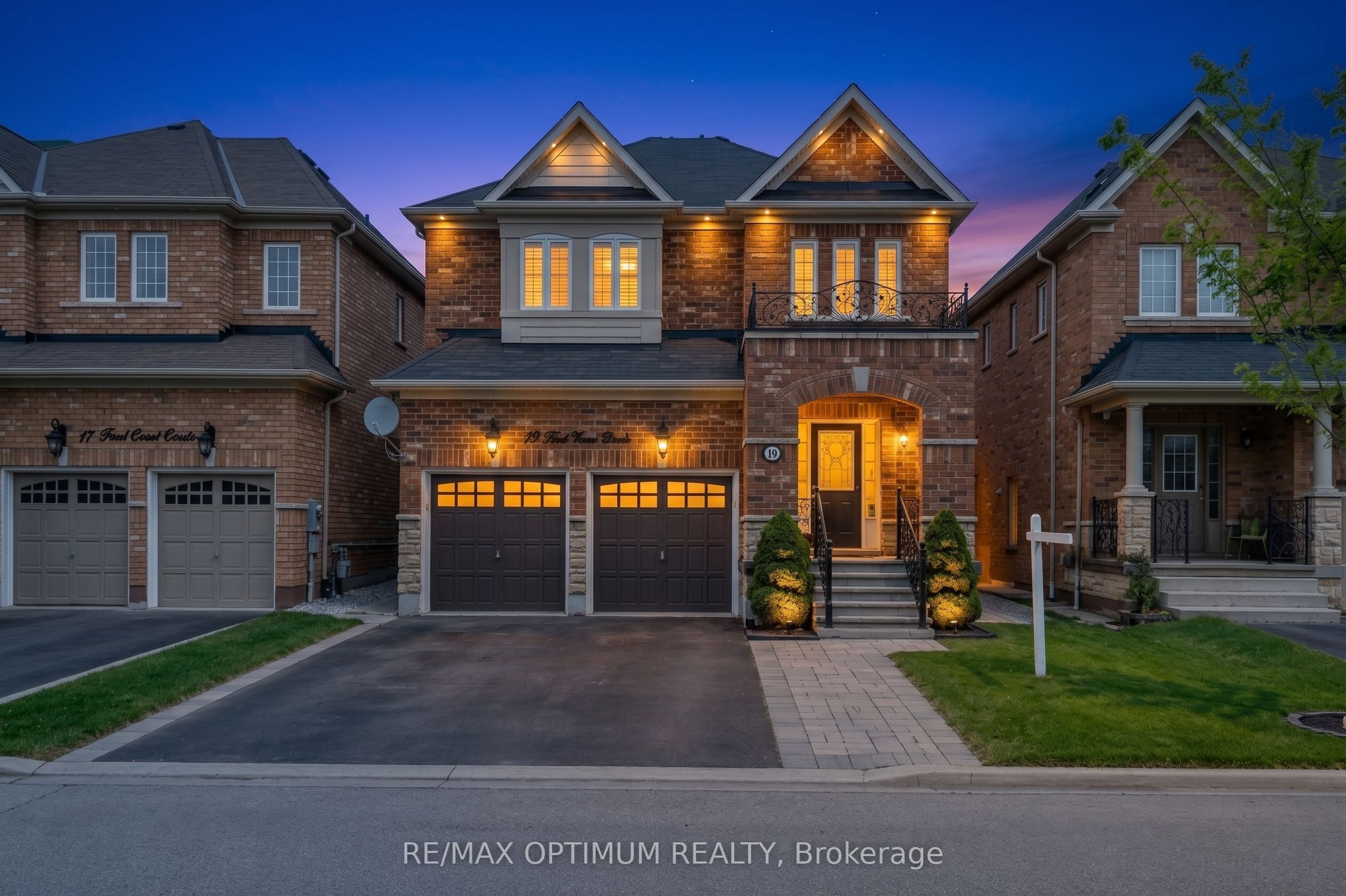 19 Teal Crest Circle, Brampton, ON L6X 2Z6 photo 2
