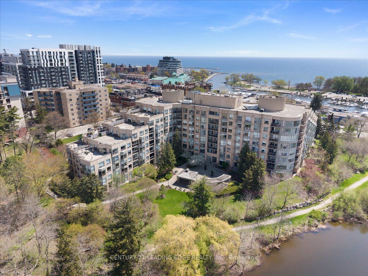 2511 Lakeshore Road W 719, Oakville, ON L6L 6L9