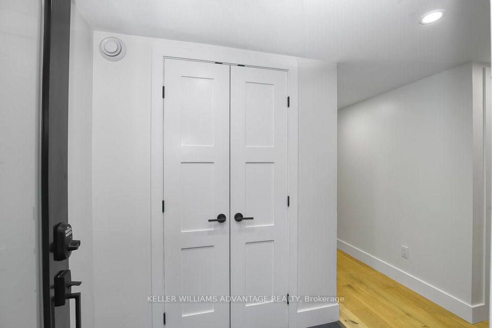 325 Perth Avenue Lower, Toronto, ON M6P 3X9 photo 5