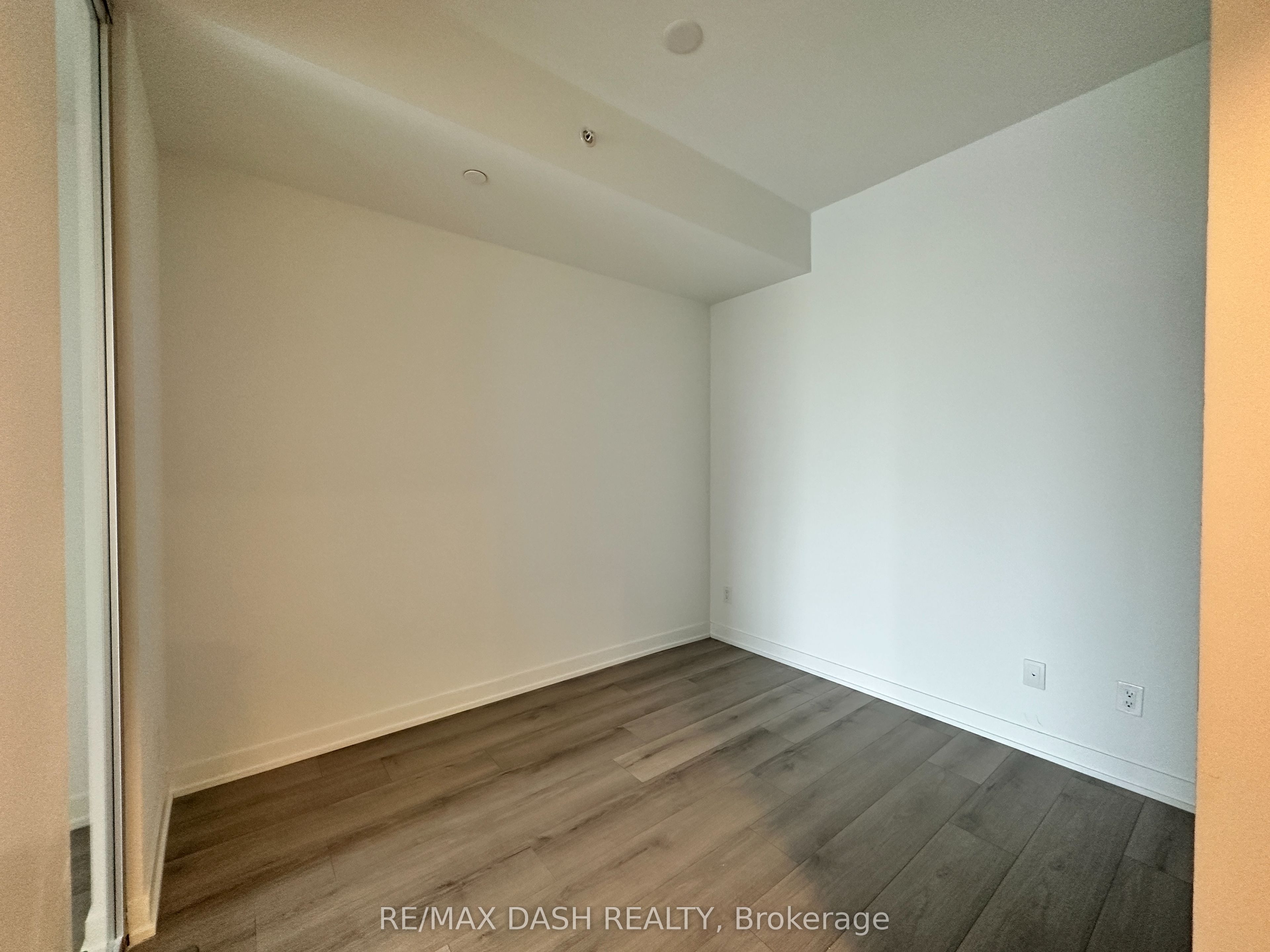 1787 St. Clair Avenue W 420, Toronto, ON M6N 1J6 photo 5