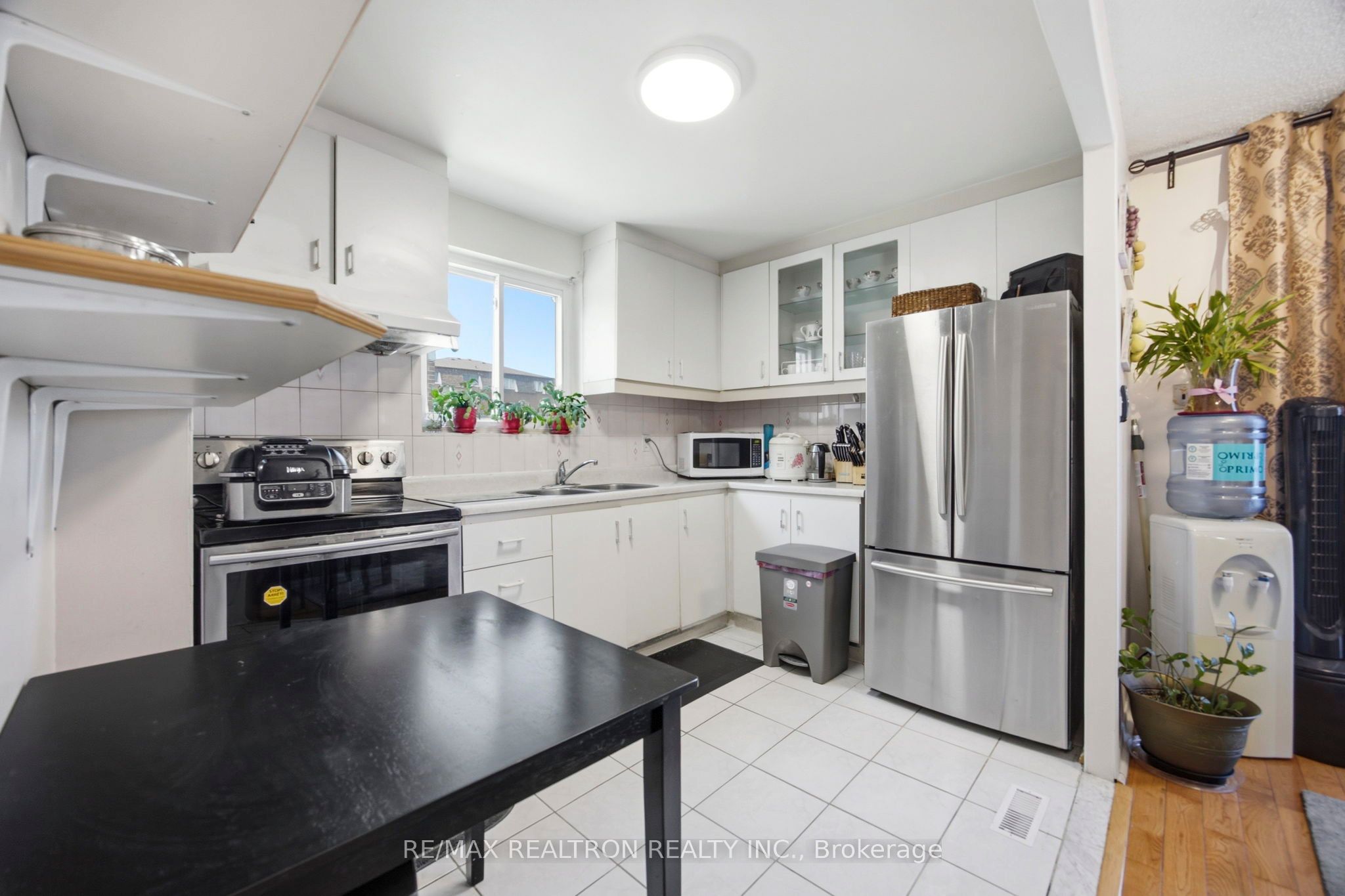 12 San Vito Way, Toronto, ON M3L 2G7 photo 3