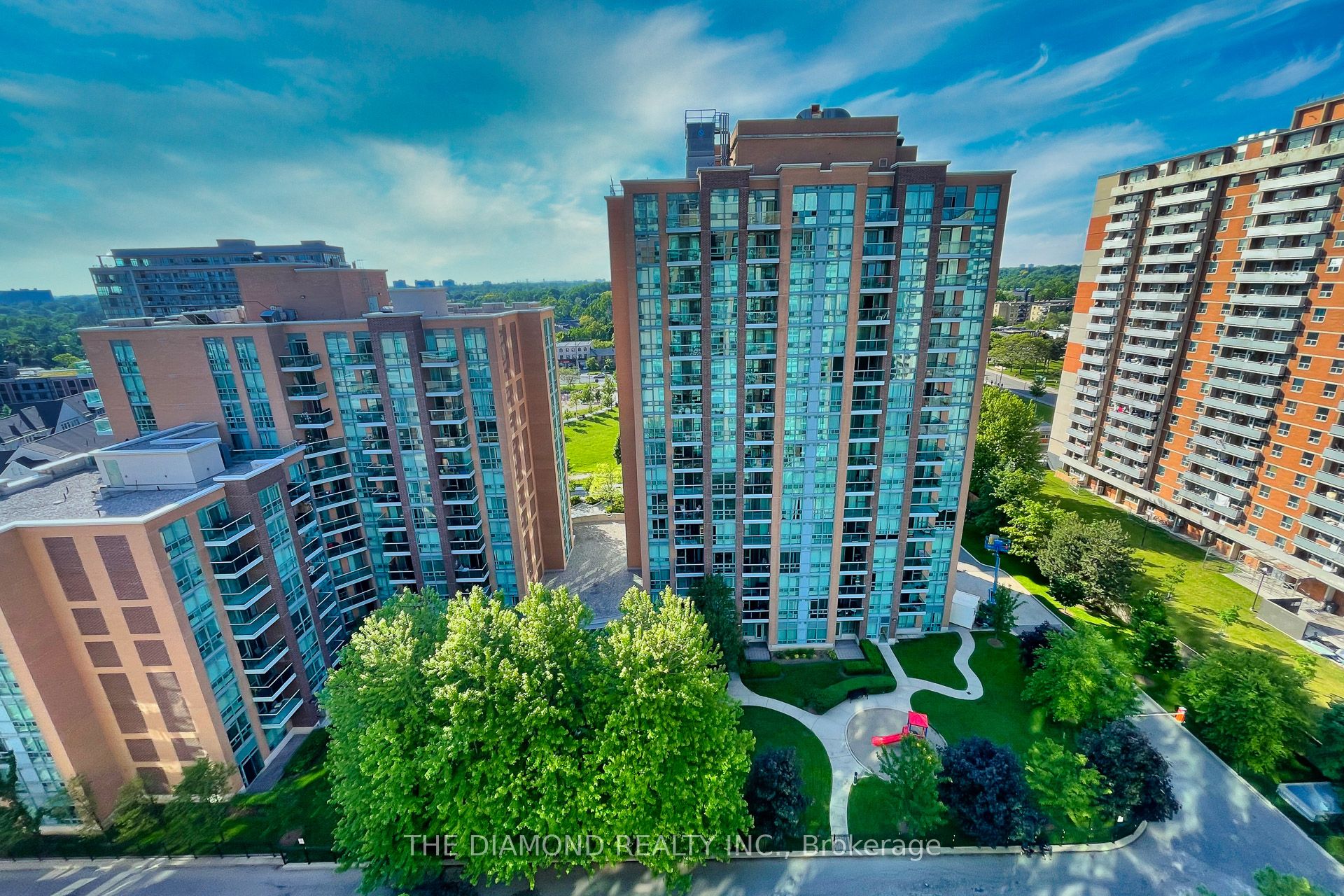 7 Michael Power Place 1508, Toronto, ON M9A 0A4 photo 3