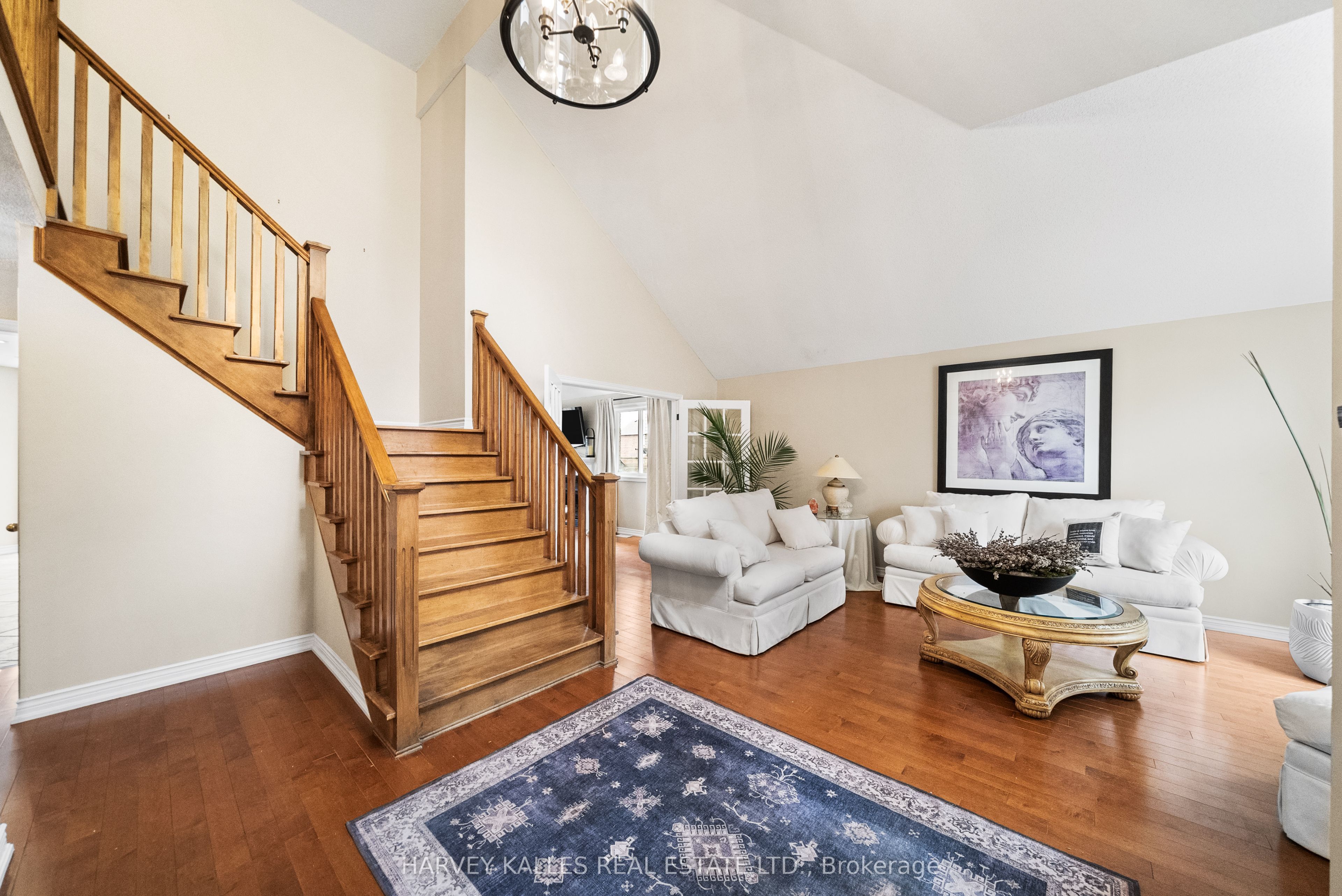 2139 Bushtrail Court, Burlington, ON L7M 4B2 photo 4