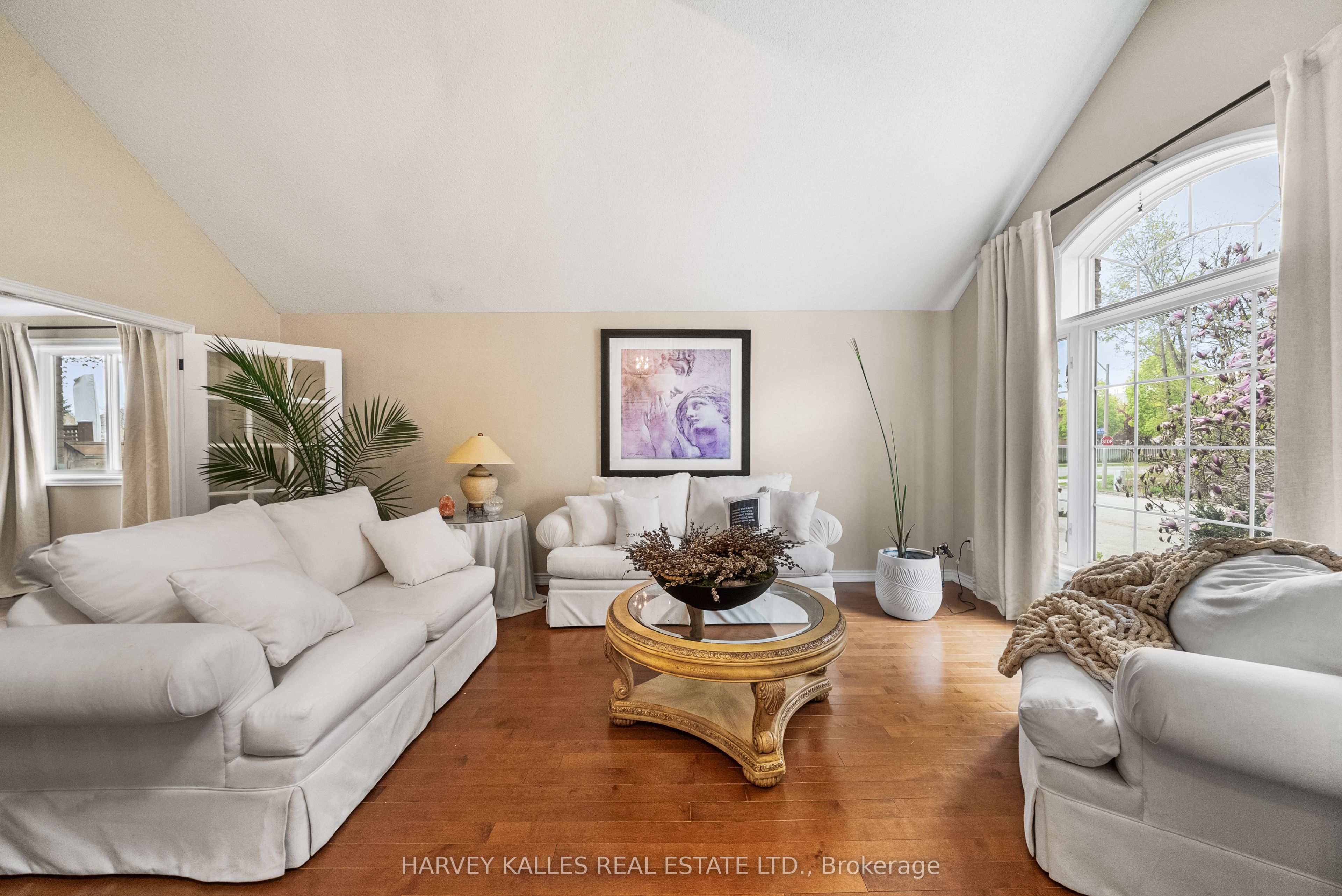 2139 Bushtrail Court, Burlington, ON L7M 4B2 photo 5