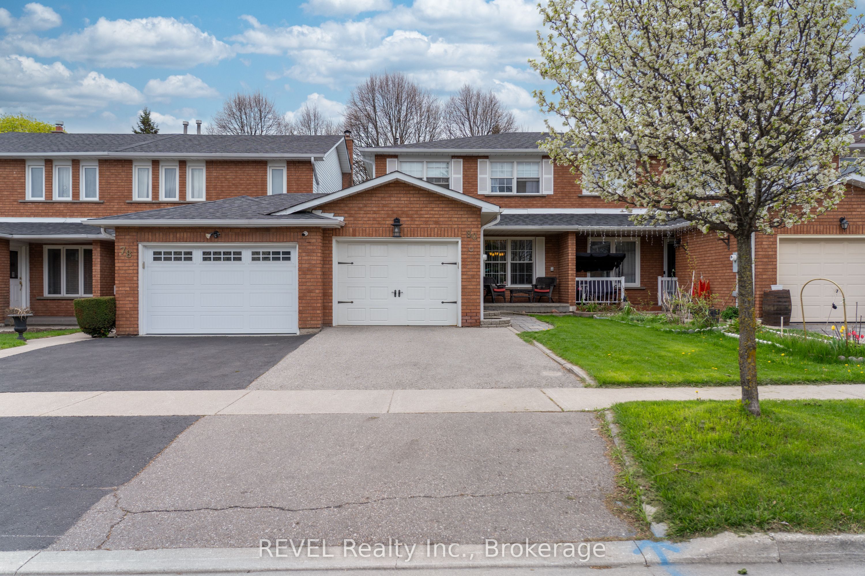 80 Dumfries Avenue, Brampton, ON L6Z 2X8 photo 4