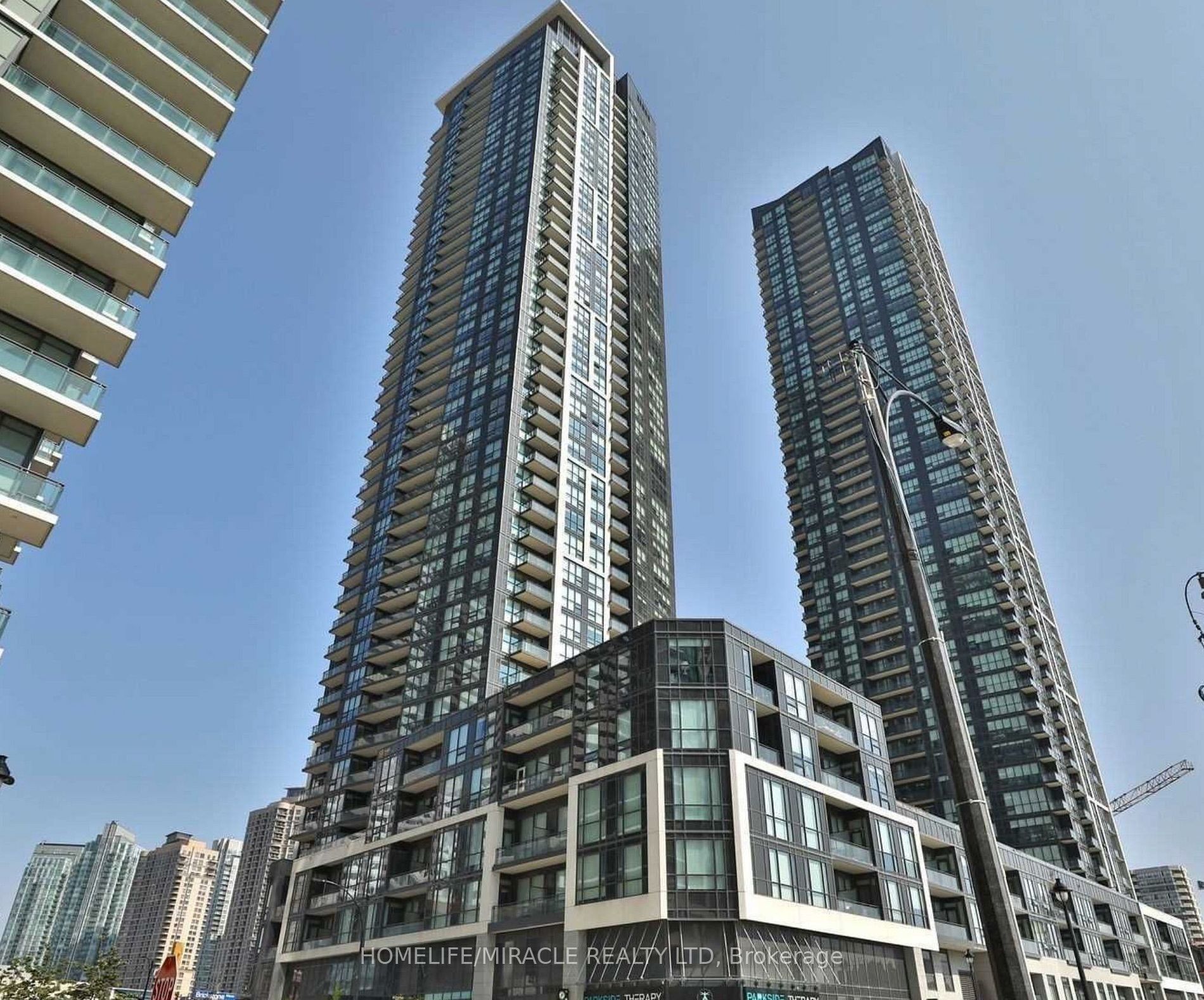 510 Curran Place 2106, Mississauga, ON L5B 0J8 photo 2