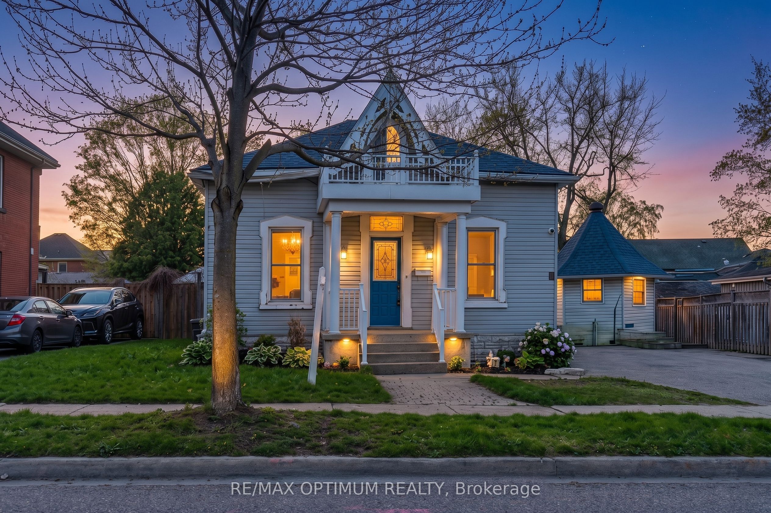 4 Denison Avenue, Brampton, ON L6X 1E6 photo 2