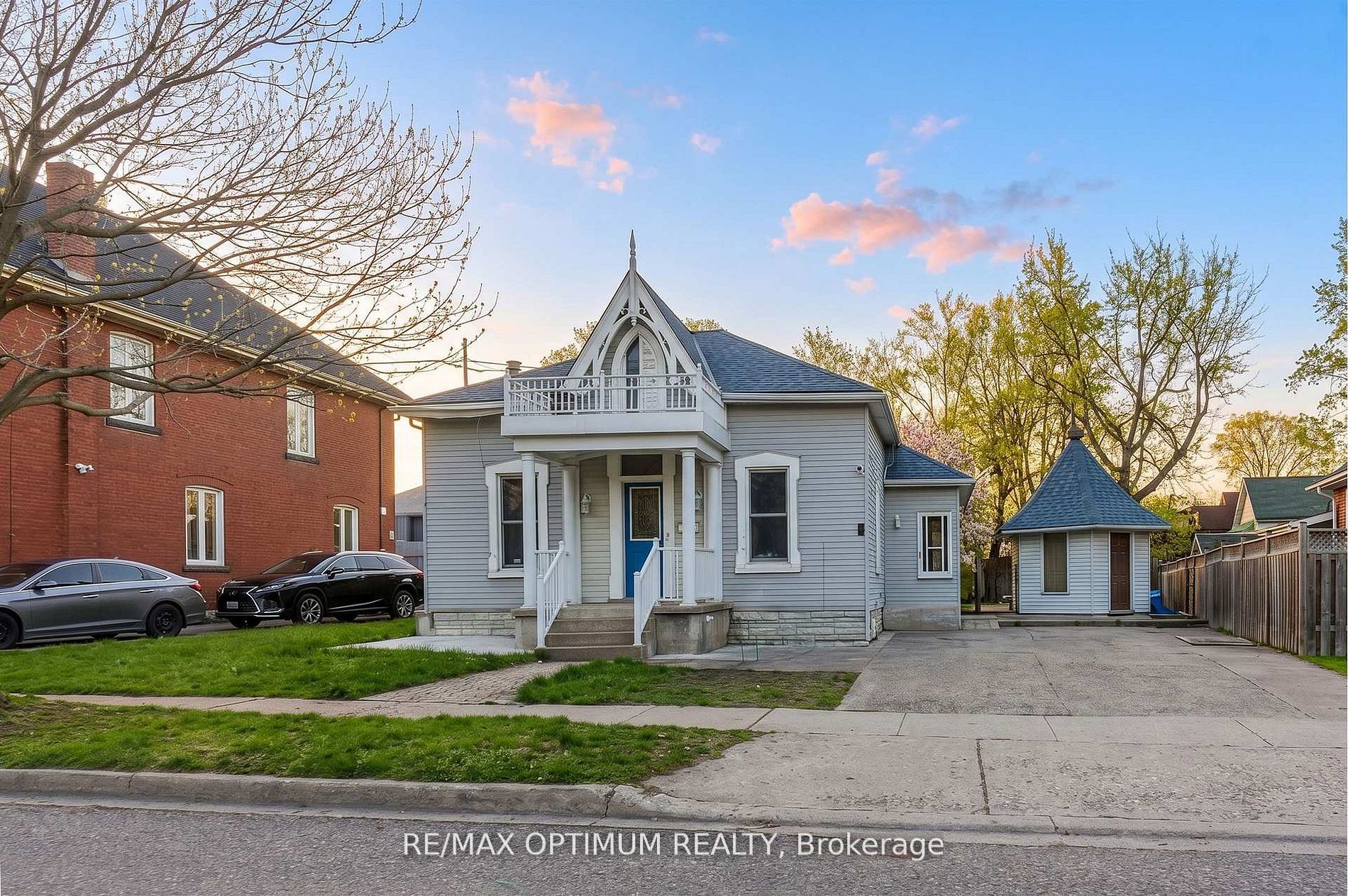 4 Denison Avenue, Brampton, ON L6X 1E6 photo 3