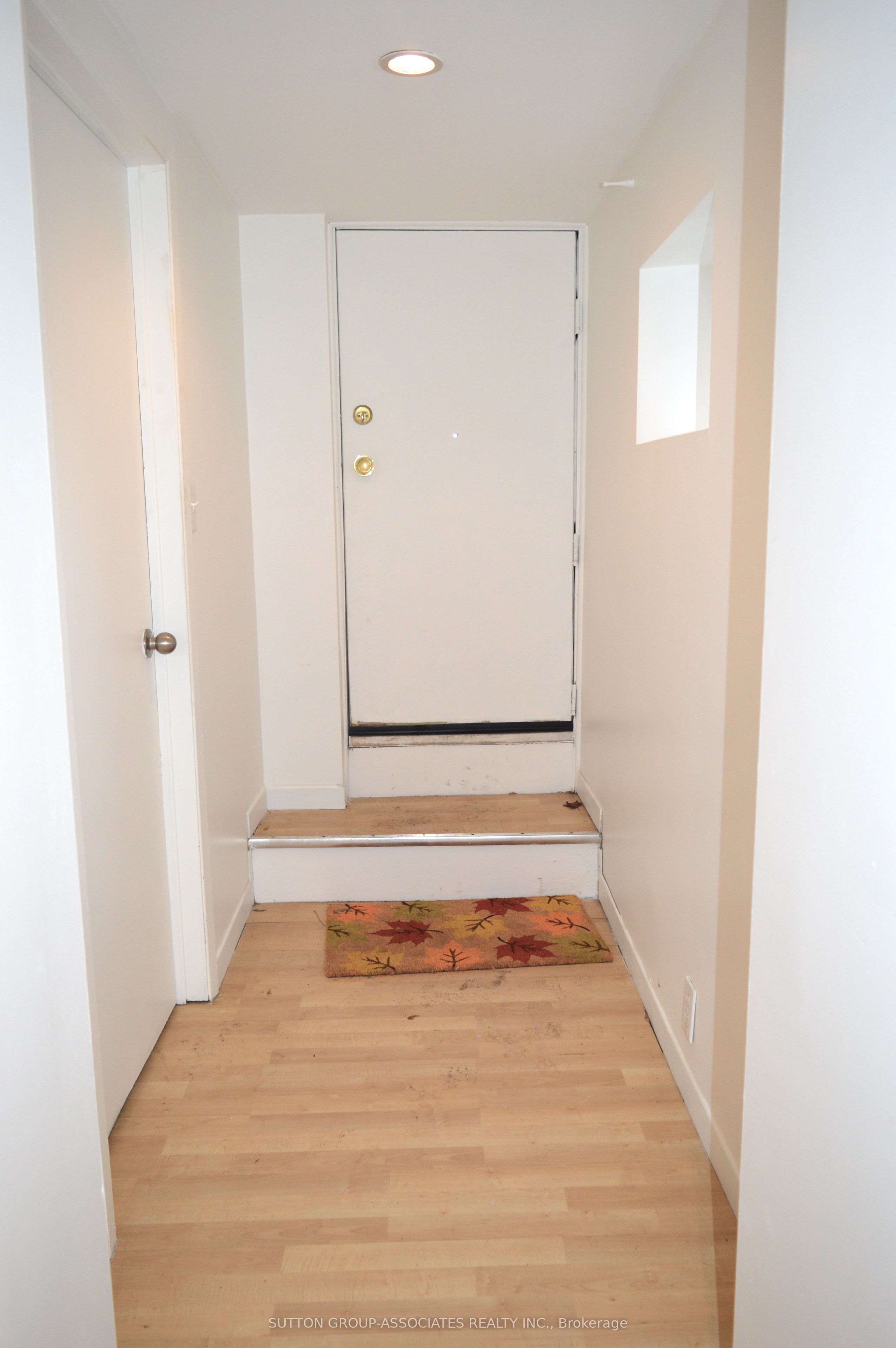 360 Sorauren Avenue BSMT, Toronto, ON M6R 2H1 photo 4