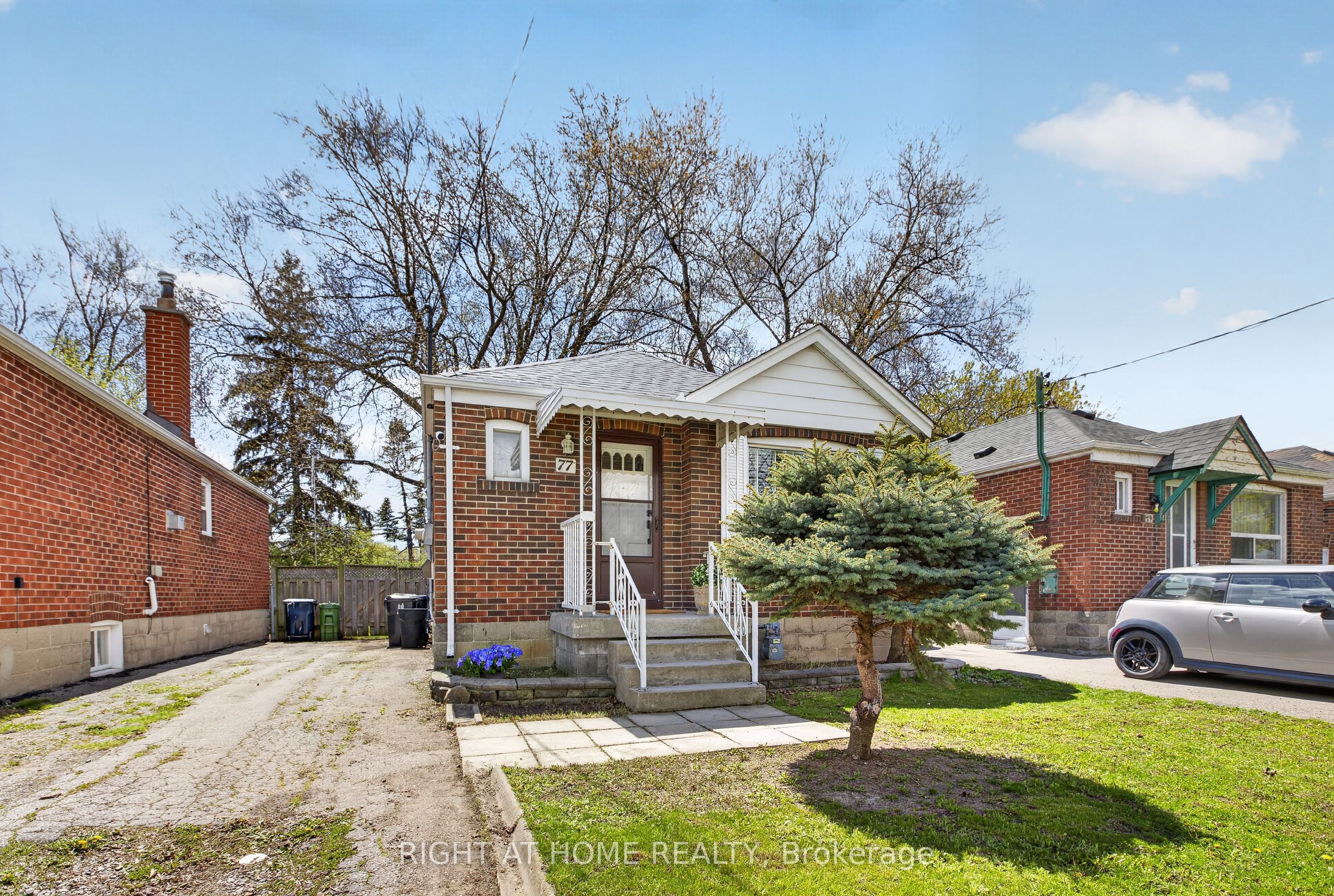 77 Elma Street, Toronto, ON M8V 1X9 photo 2
