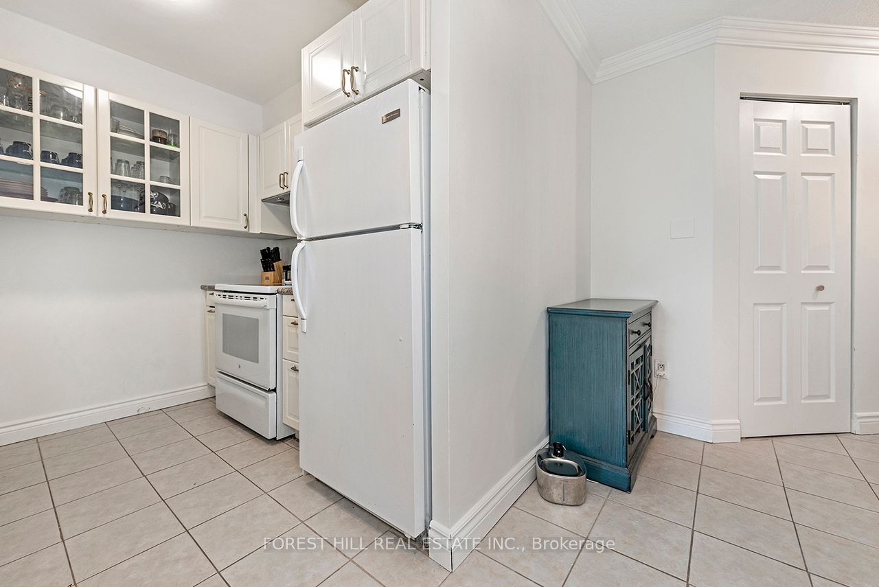 3 Hickory Tree Road 510, Toronto, ON M9N 3W5 photo 5