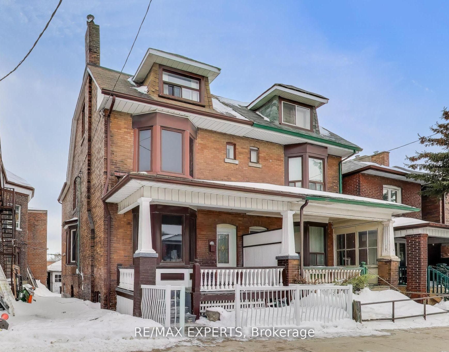 1895 Davenport Road, Toronto, ON M6N 1C1