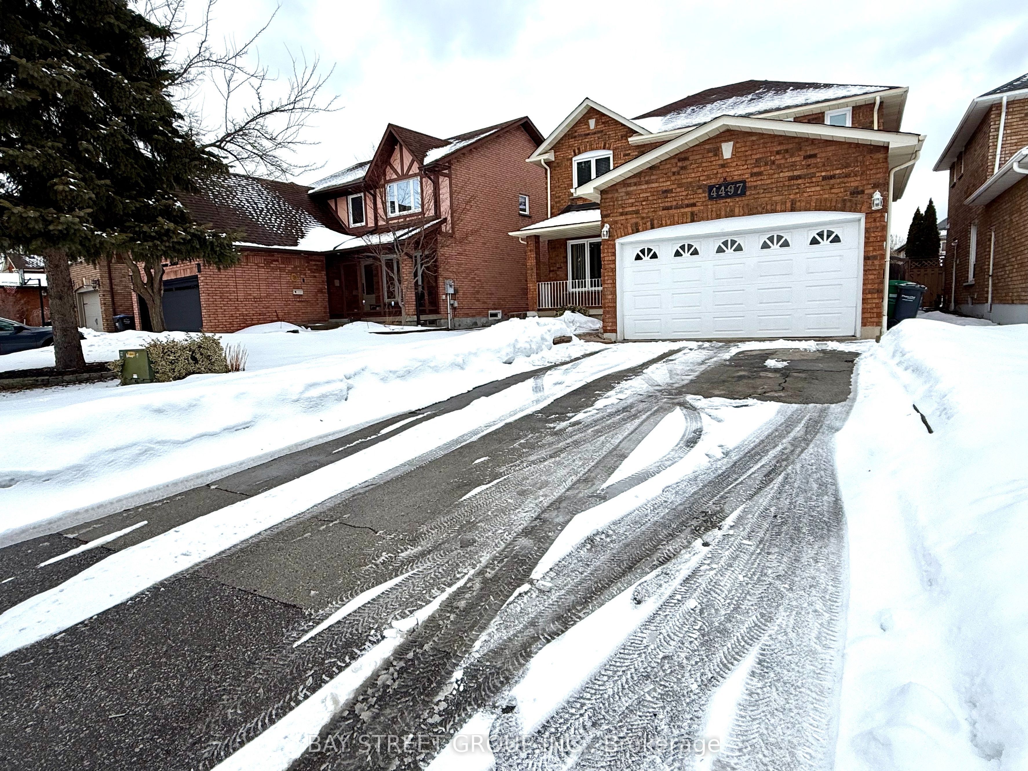 4497 Longmoor Road Room 2, Mississauga, ON L5M 4H6